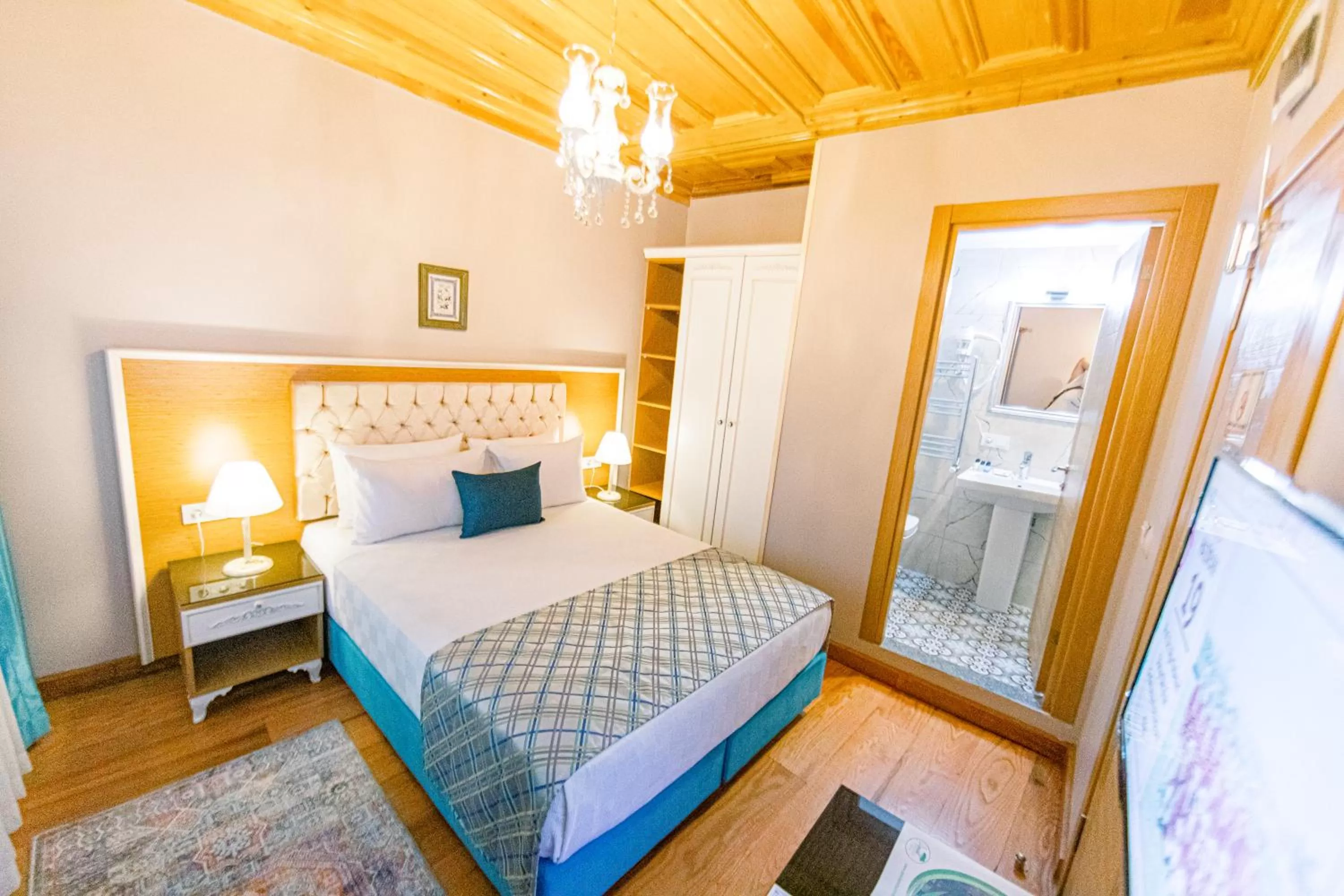 Massage, Bed in Acacia Mansion Hotel