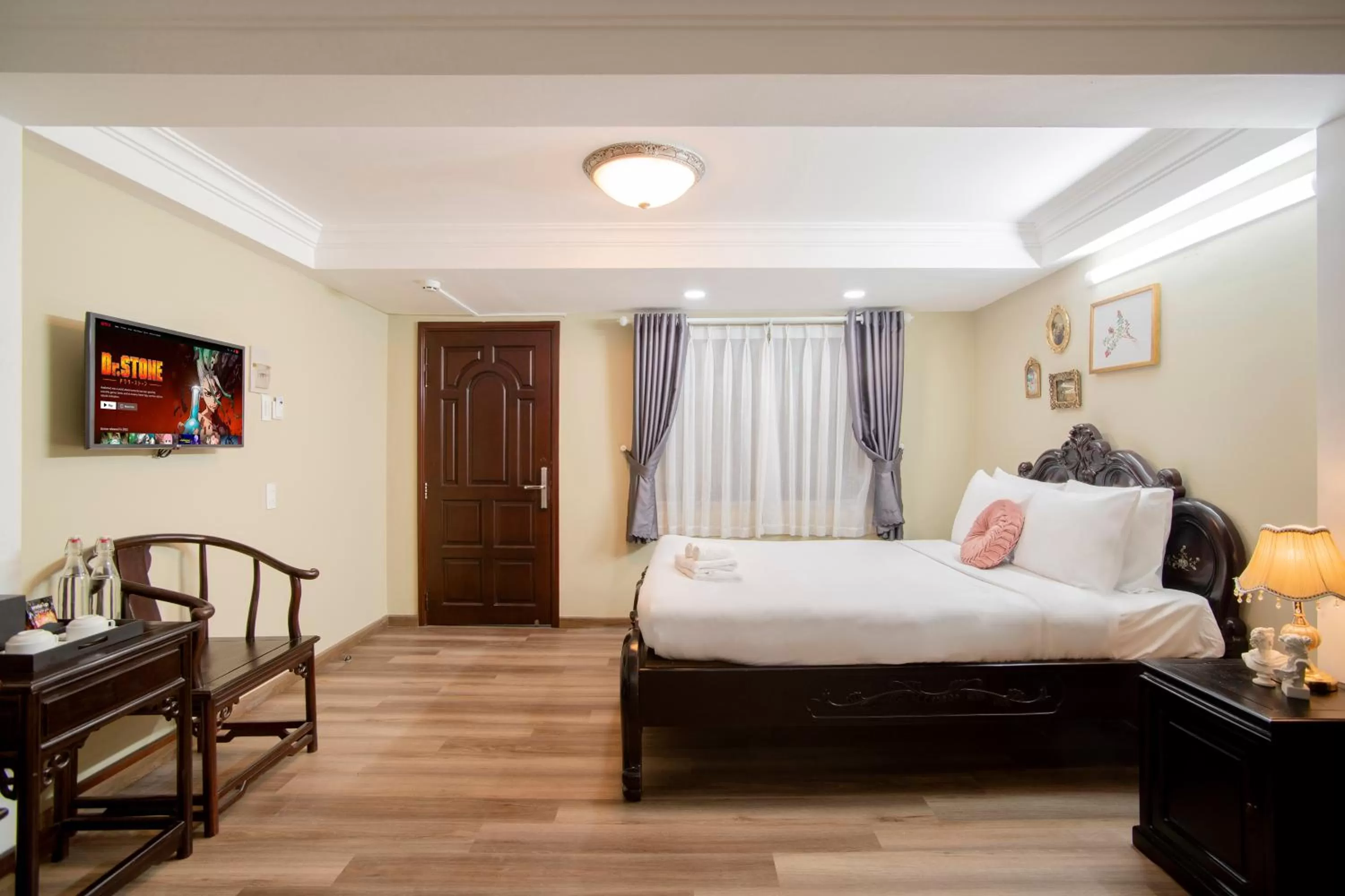 Bed in SAZI BEN THANH Hotel HCM