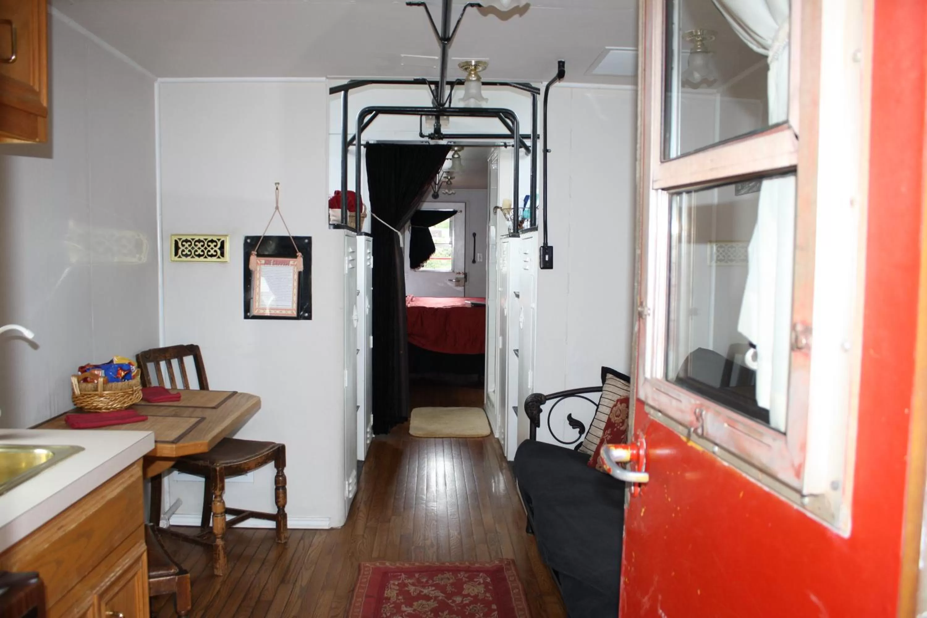 Decorative detail, Bed in Woodrow House Bed & Breakfast