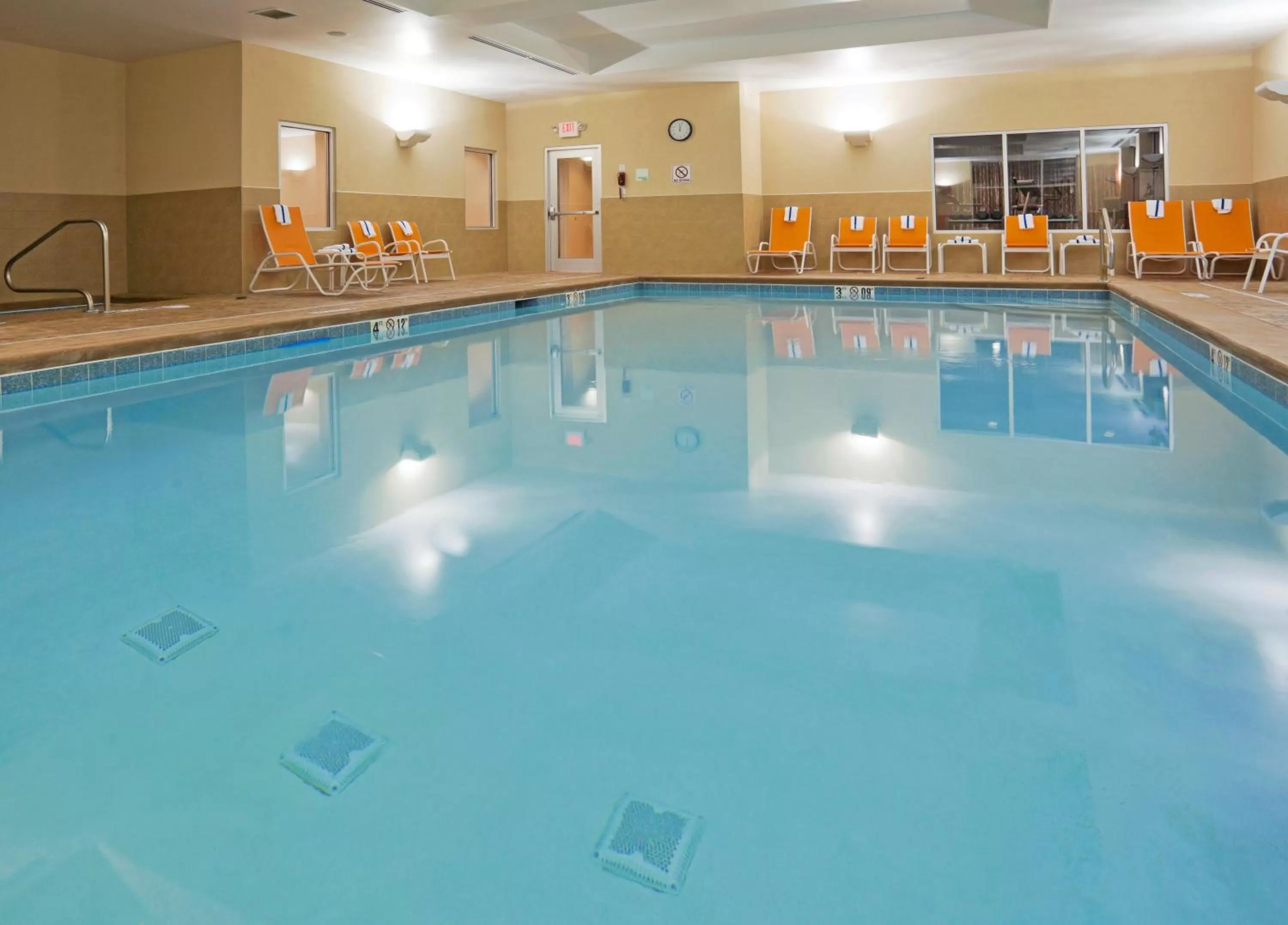 Swimming pool in Holiday Inn Hotel & Suites Lima by IHG