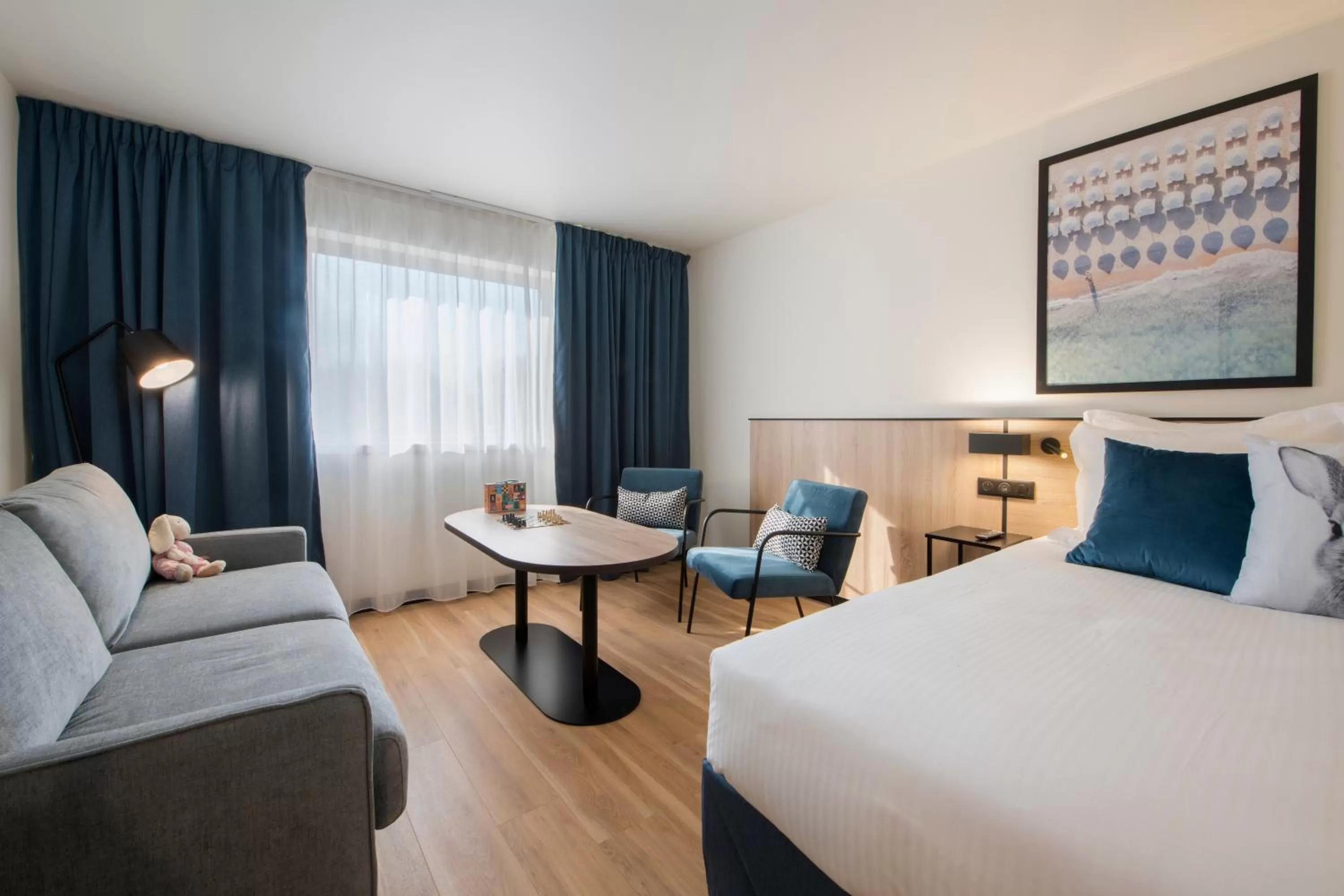 Photo of the whole room, Bed in Tulip Residences Joinville-Le-Pont