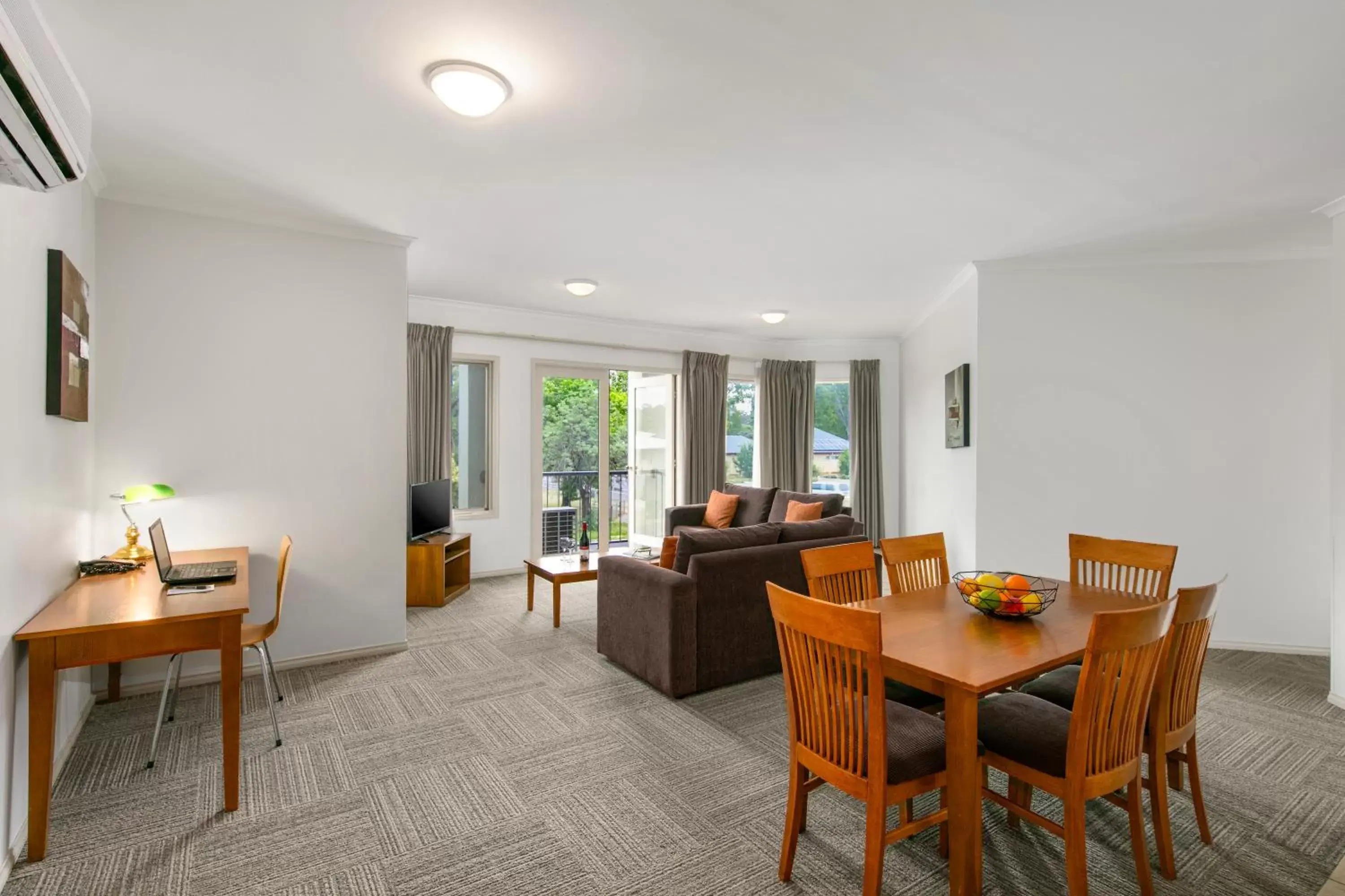 Three-Bedroom Apartment in Quest Bendigo Three-Bedroom Apartment in Quest Bendigo