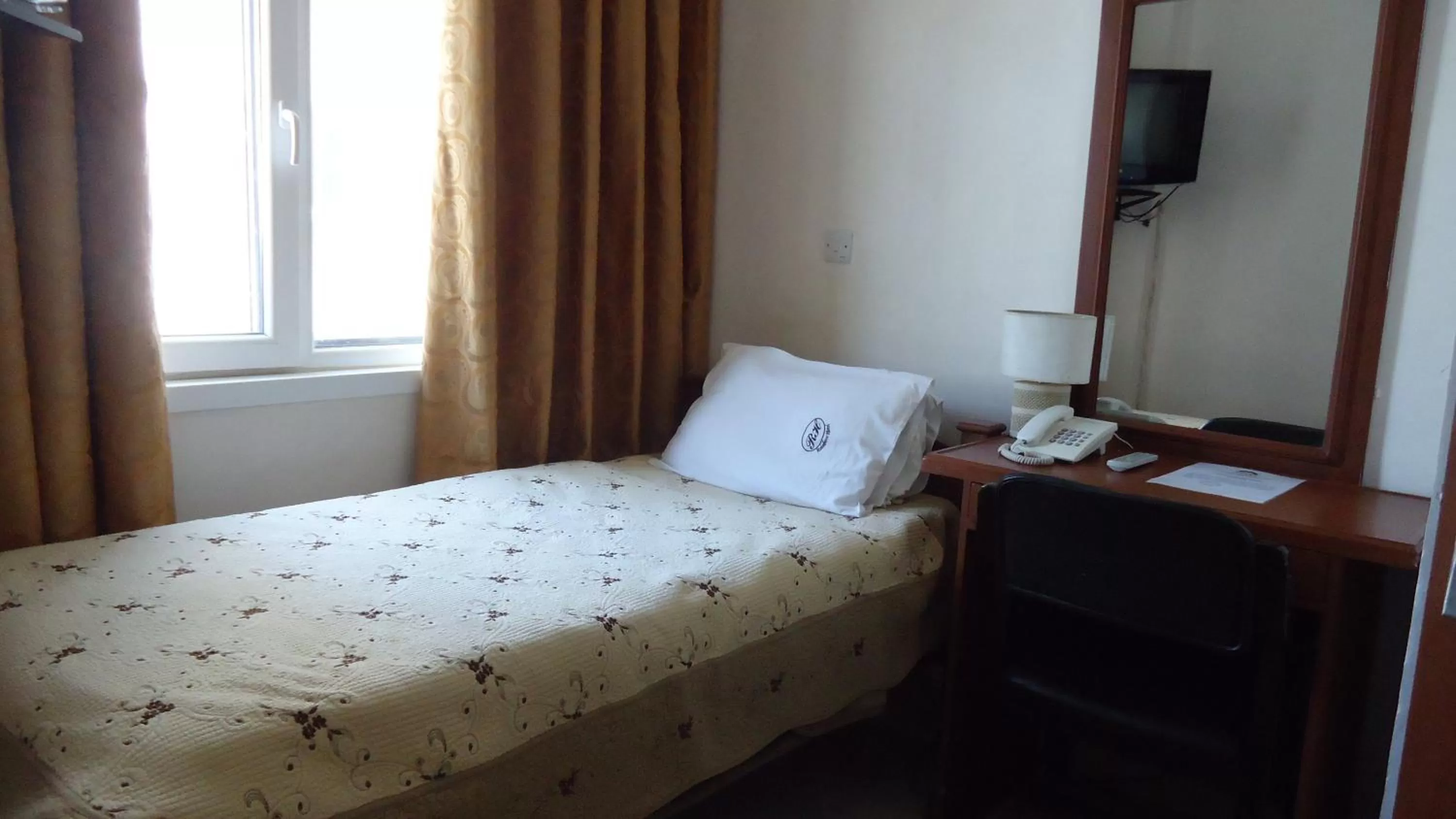 Standard Single Room in Rainbow Hotel