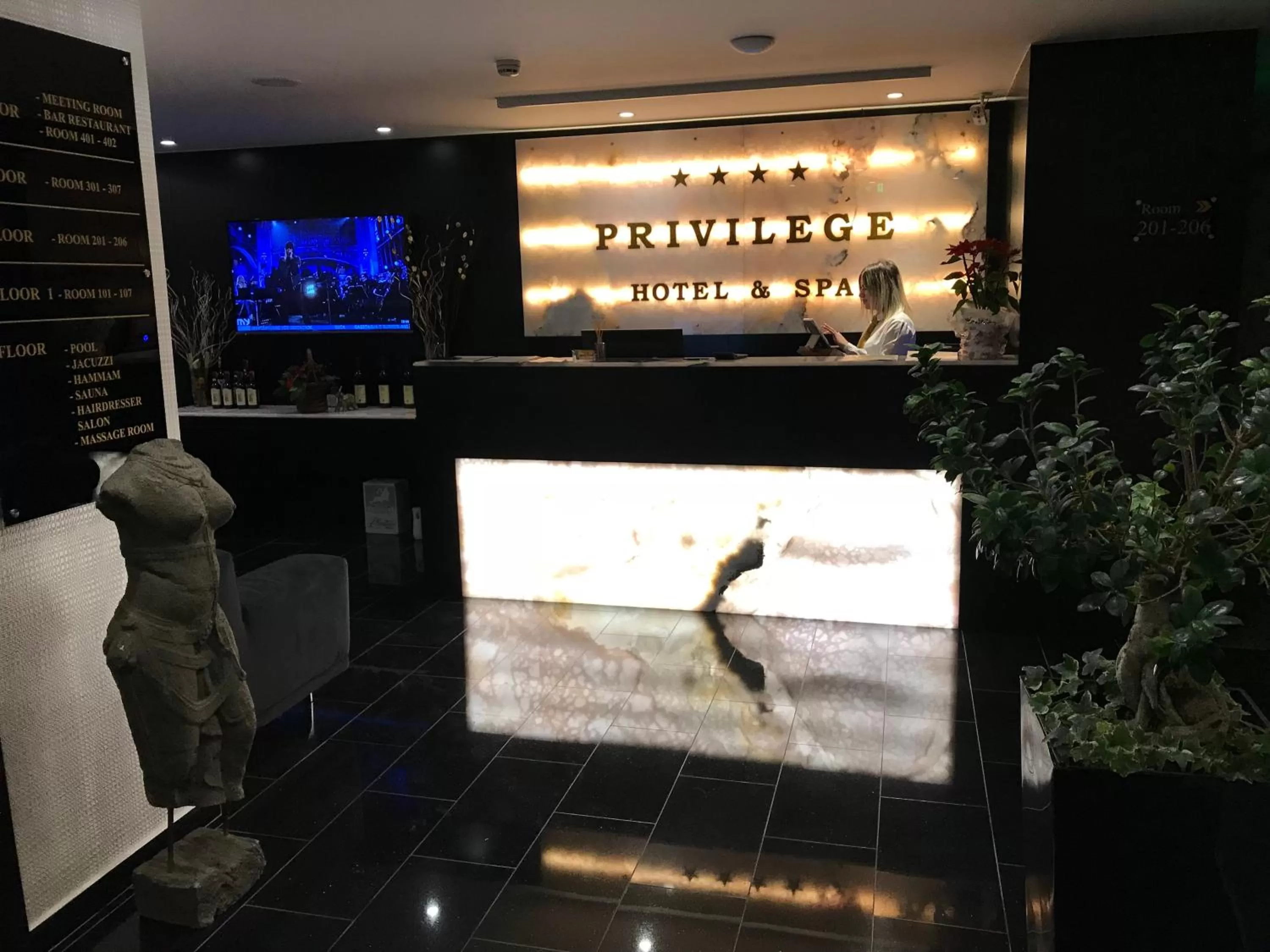 Lobby or reception in Privilege Hotel & Spa