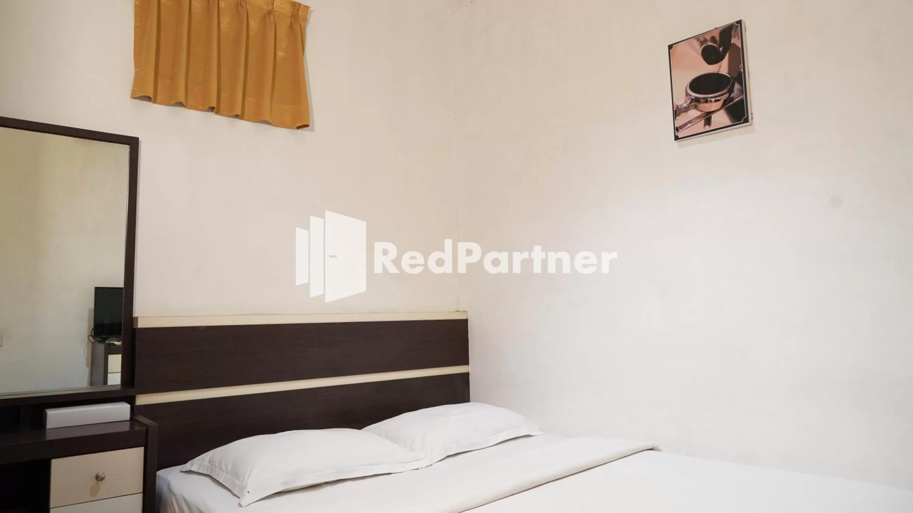 Bedroom, Bed in Wisma Sederhana Medan Mitra RedDoorz