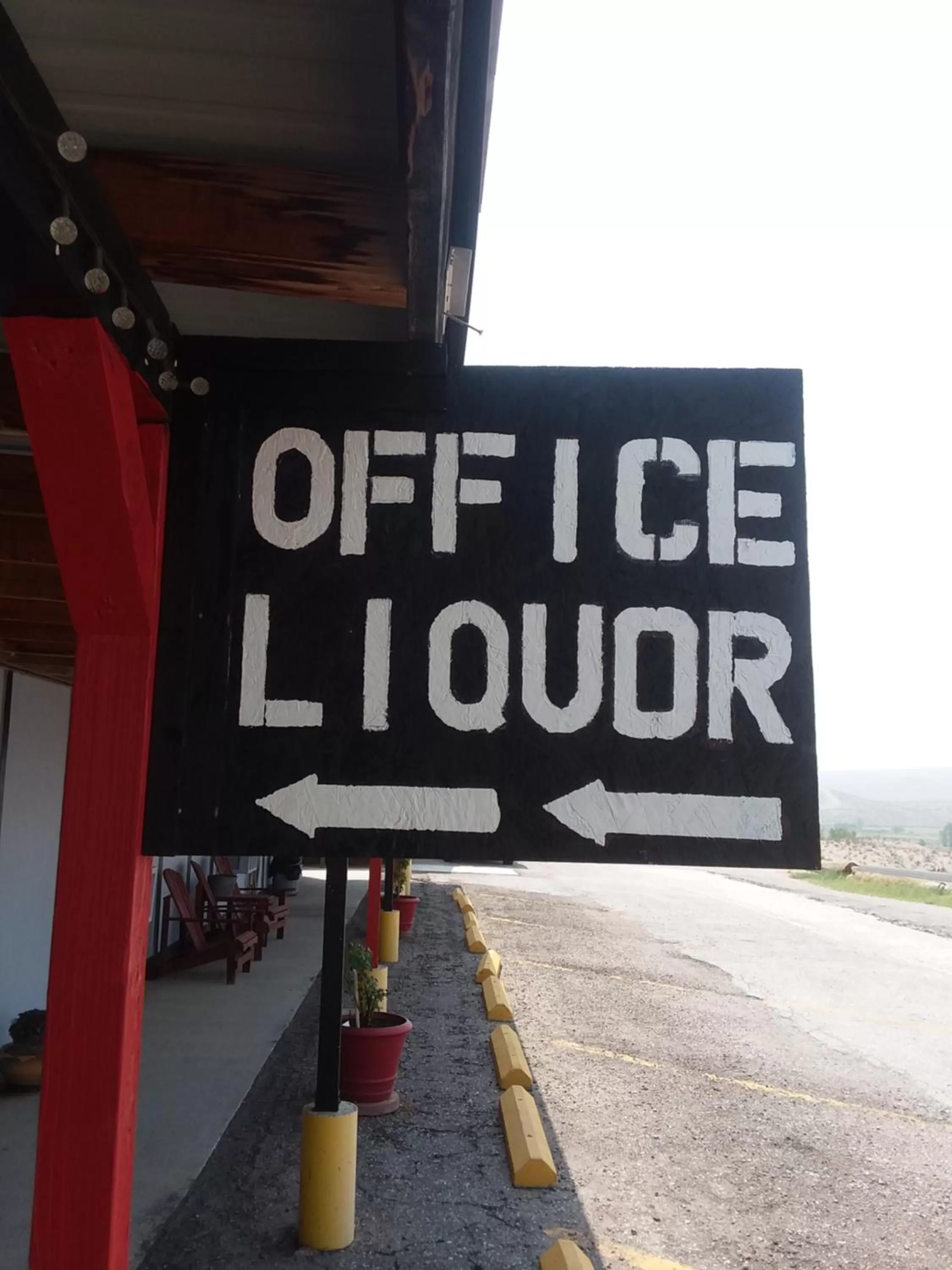 Logo/Certificate/Sign in Sunset View Inn L.L.C