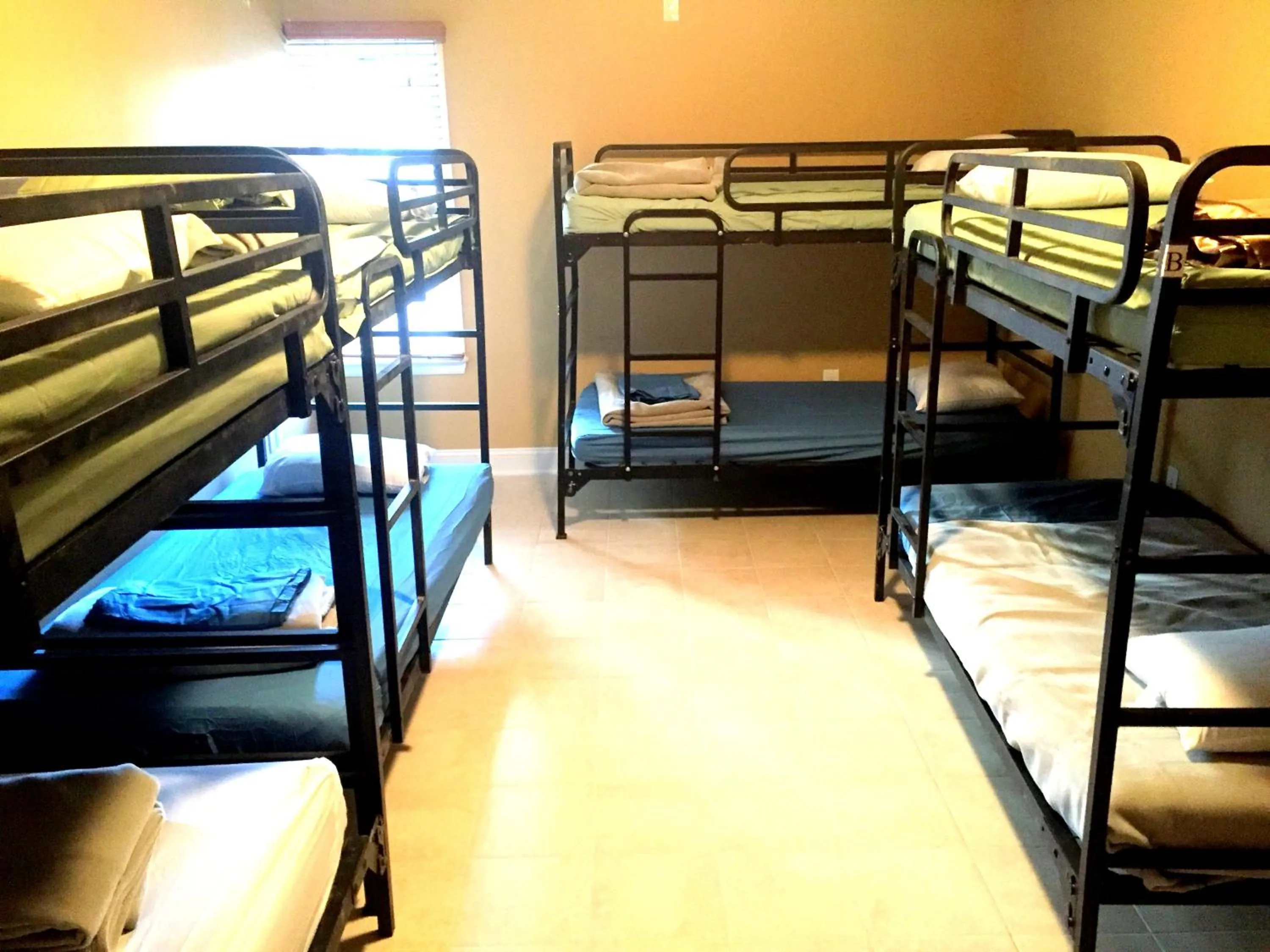 Photo of the whole room, Bed in DC International Hostel 2