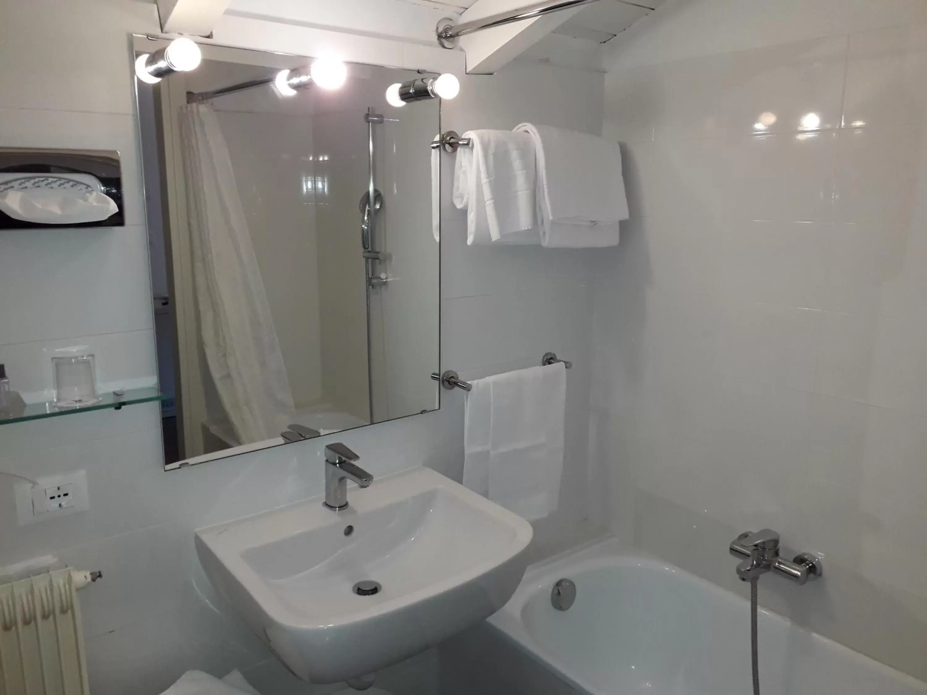 Double Room in Albergo Accademia Double Room in Albergo Accademia