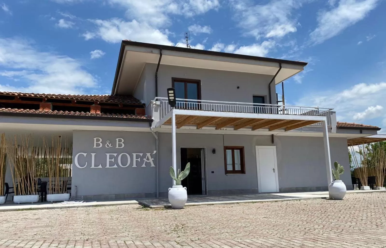 Property Building in B&B Cleofà Paestum