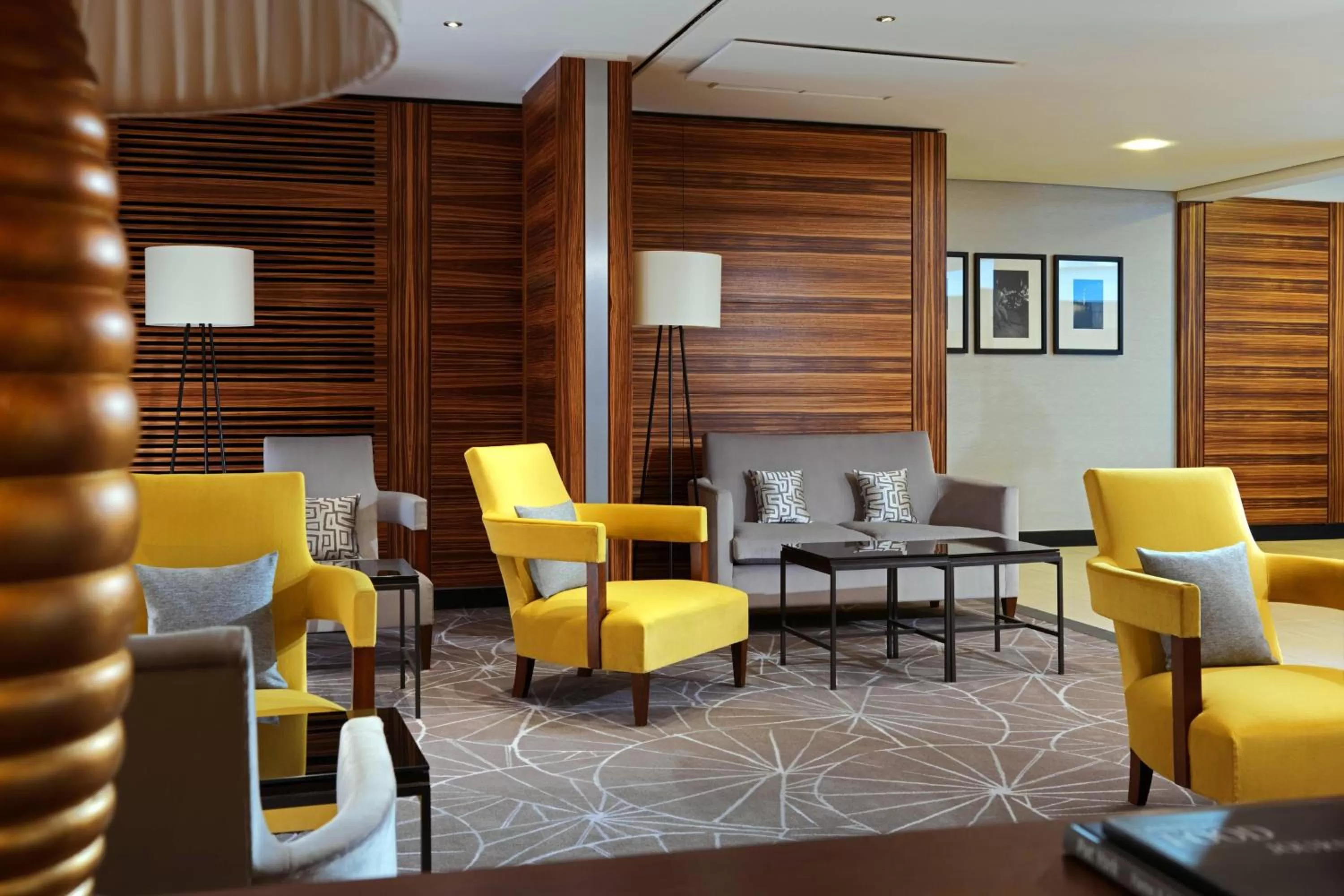 Lounge or bar in Cologne Marriott Hotel