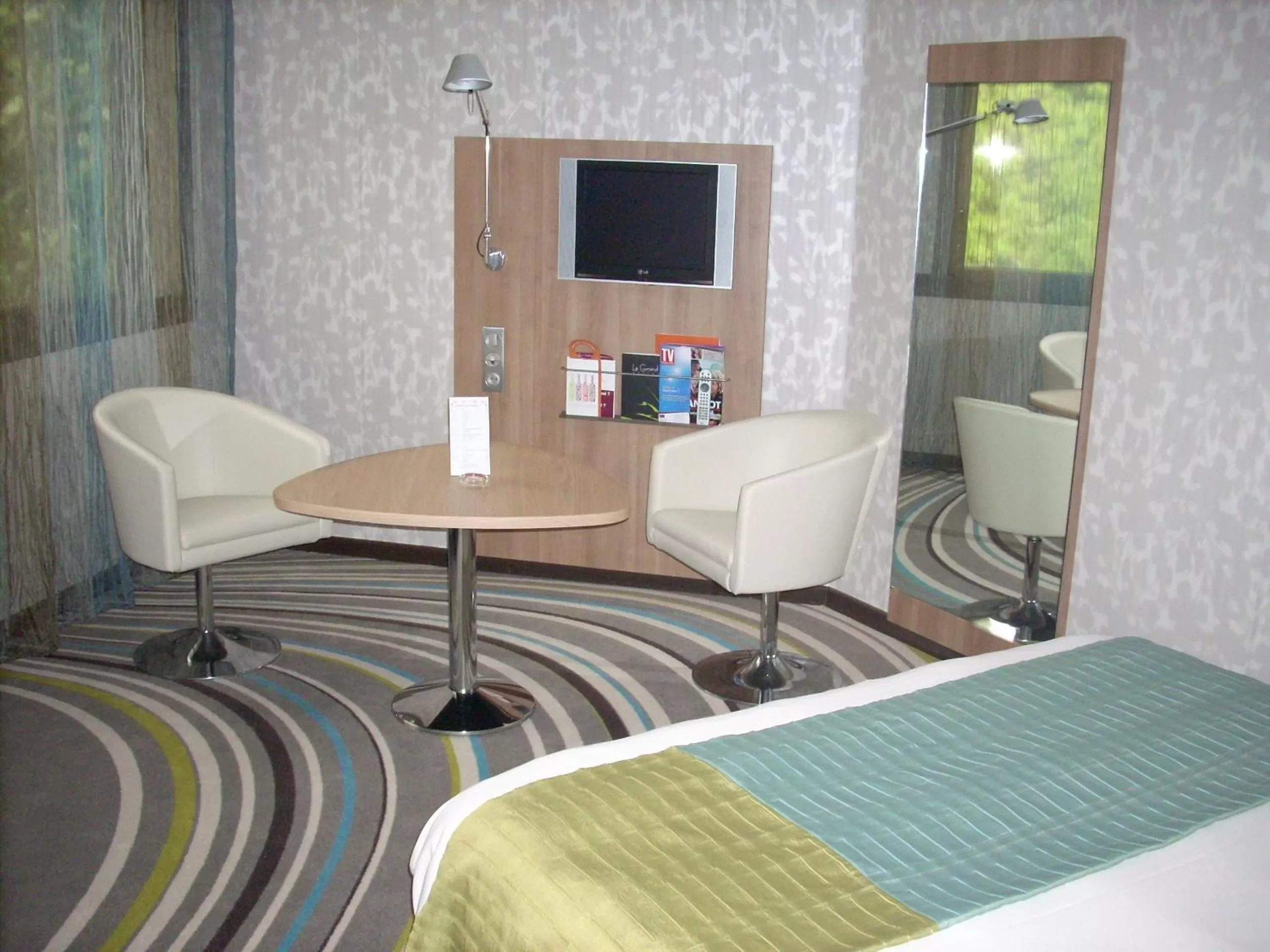 Superior Double Room with 1 Double Bed Garden Side in Mercure Angers Centre de Congrès