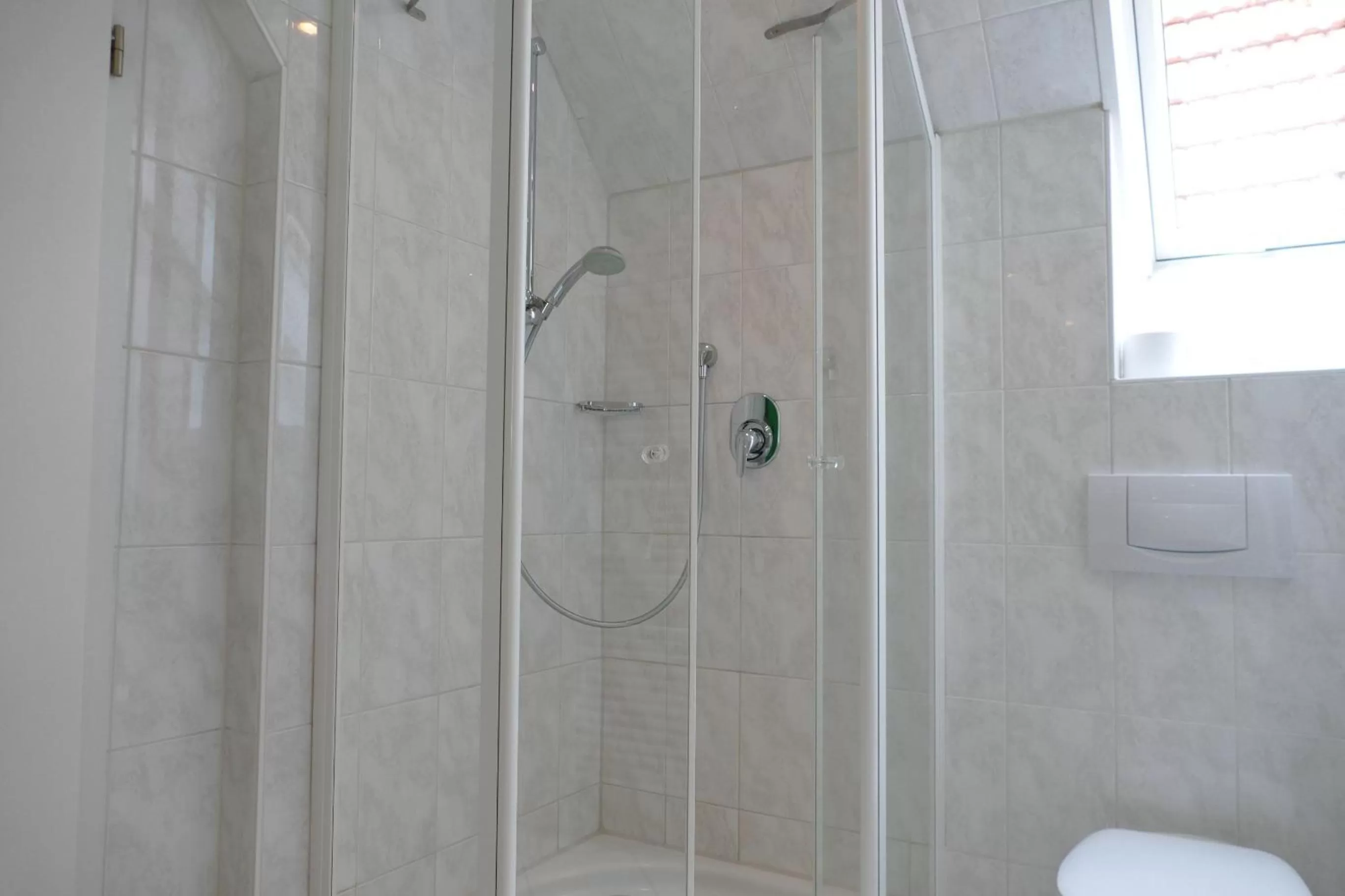 Bathroom in Altstadthotel "Zum Hechten"