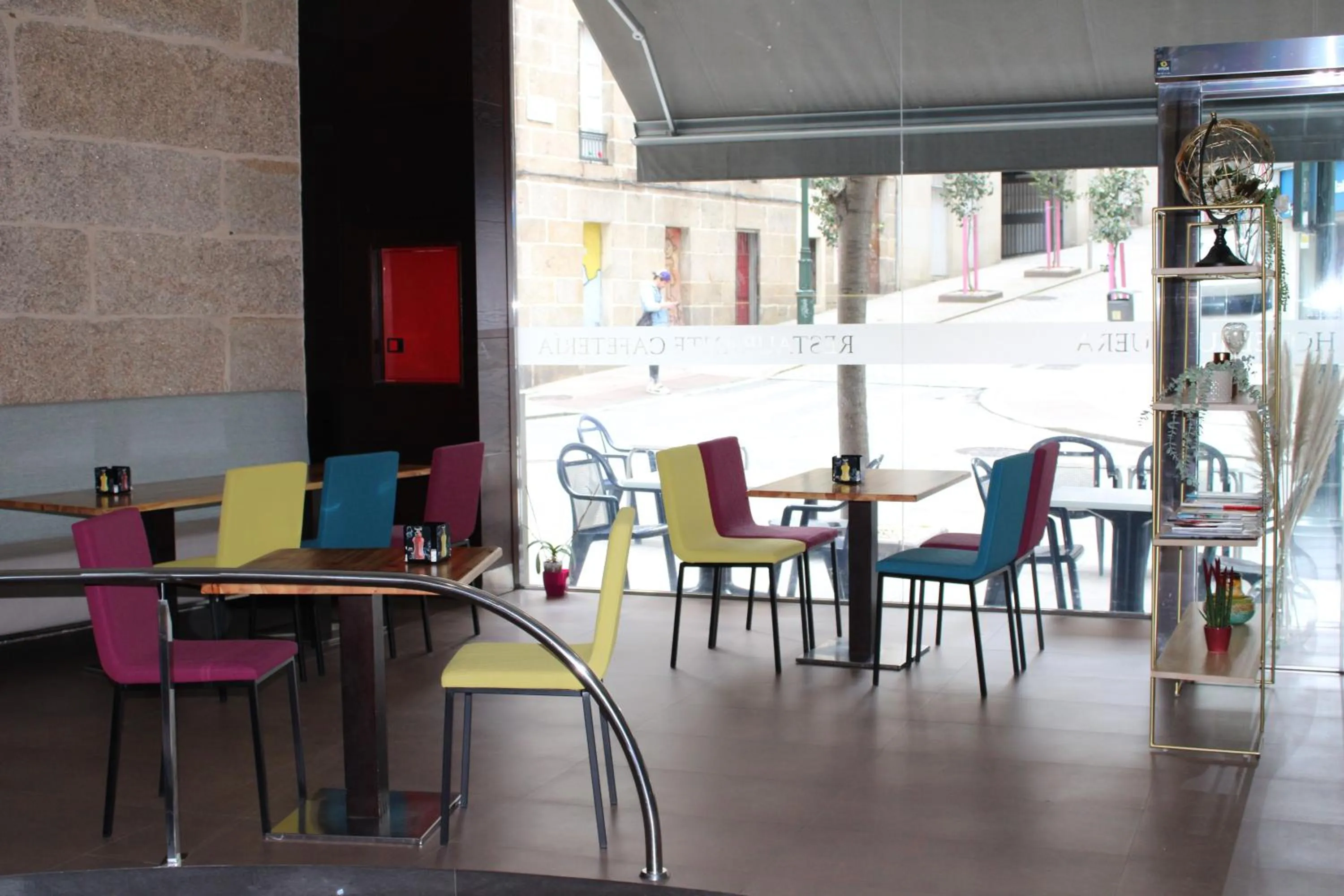 Restaurant/places to eat in Hotel Junquera