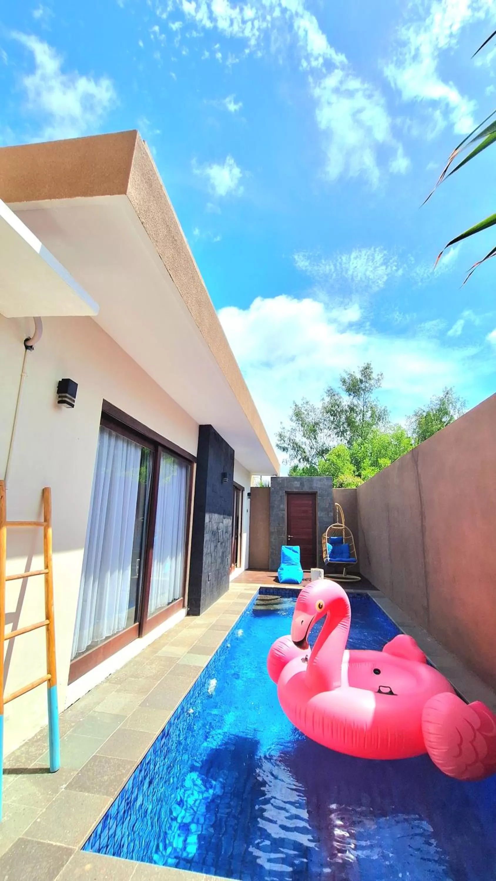 Day in Taj Maza Sunset Villas