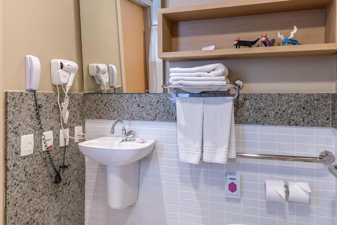 Bathroom in Iu-á Hotel