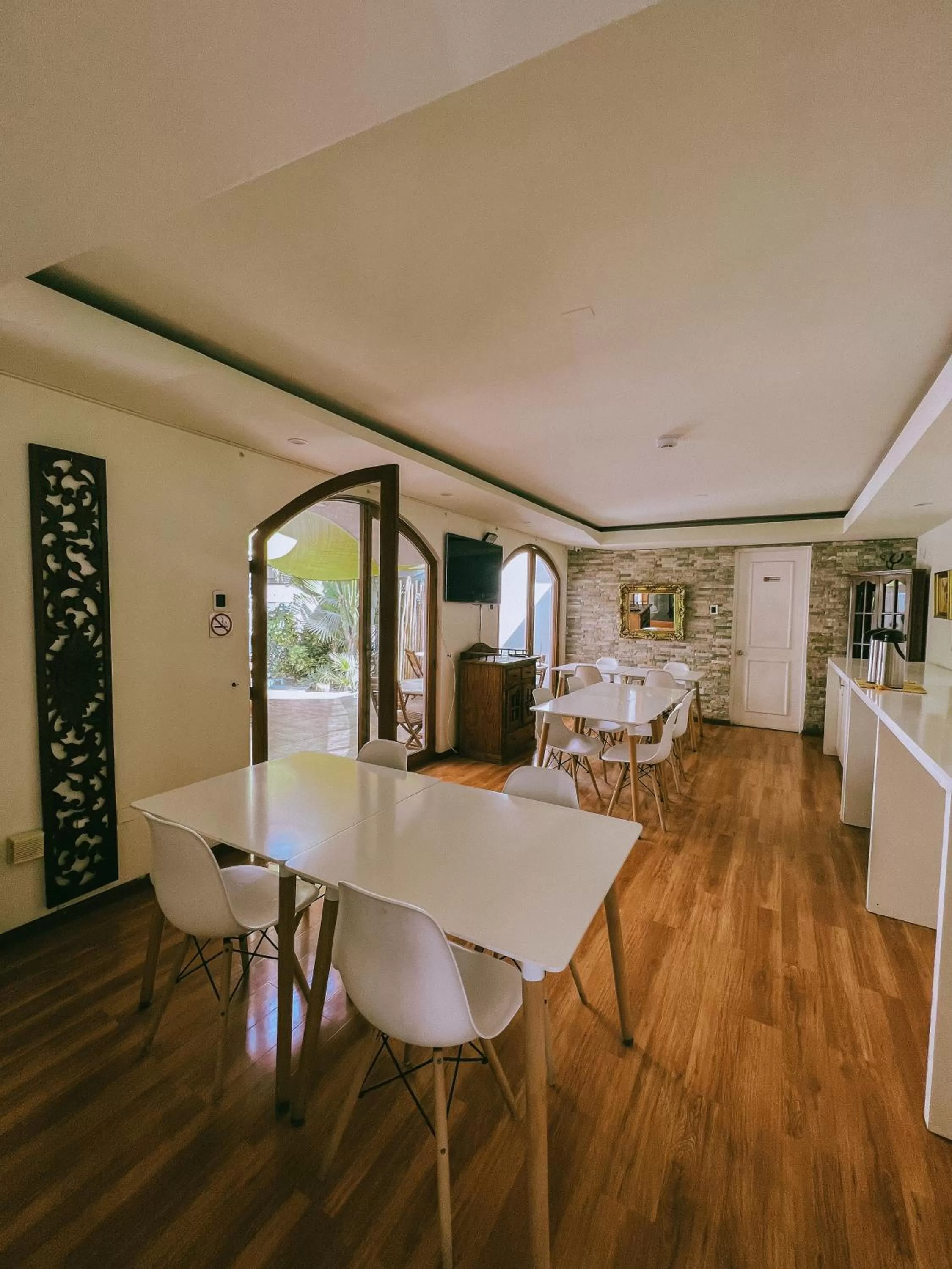 Dining area in Hotel Puerto Chinchorro