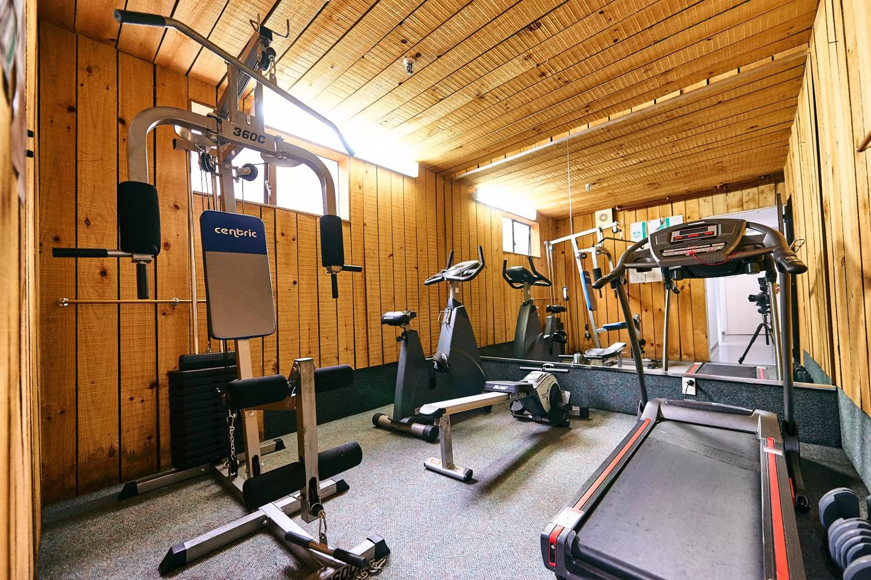 Fitness centre/facilities in Mount Richmond Hotel