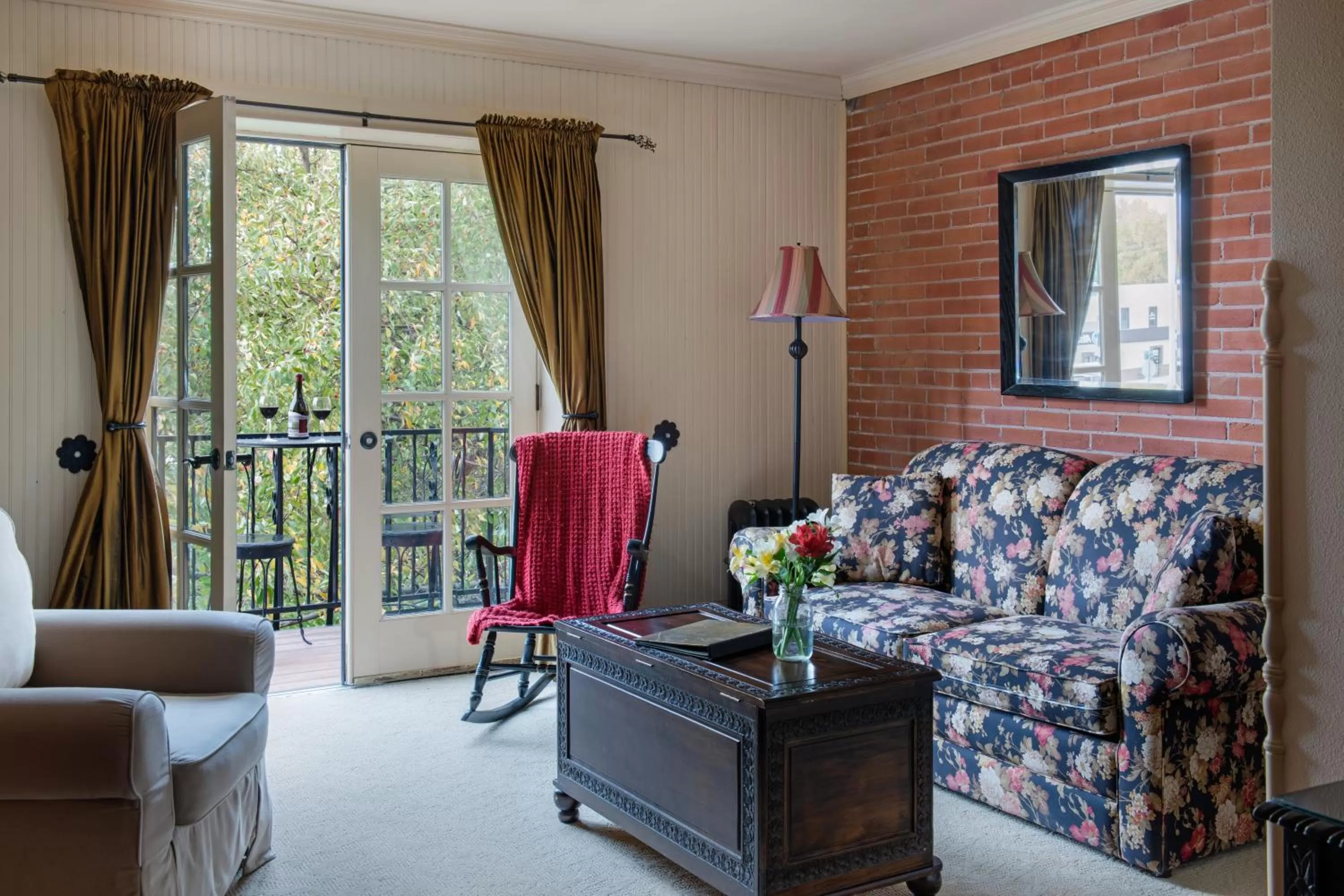 Balcony/Terrace in Chamberlin Inn