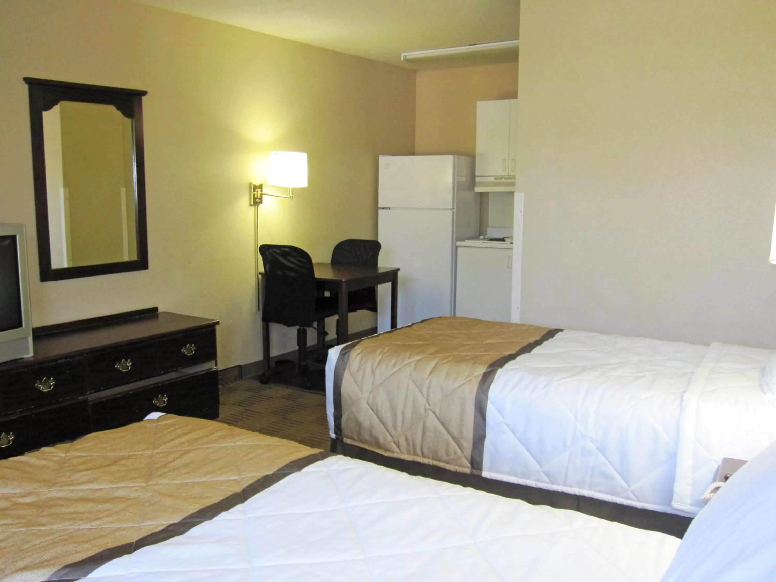 Bed in Extended Stay America Suites - Nashville - Brentwood - South