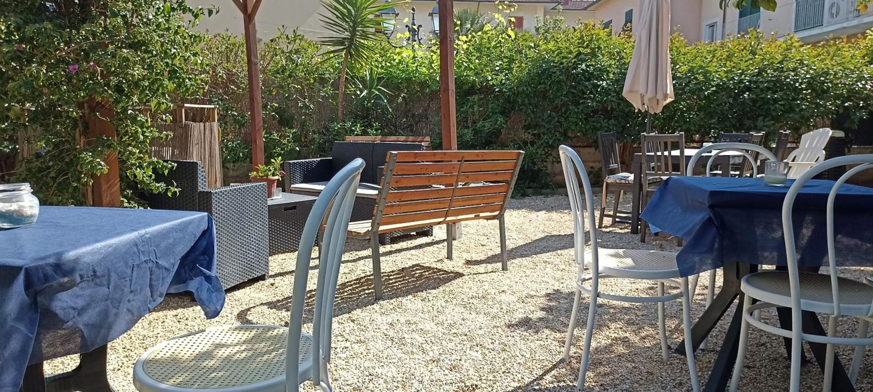 Garden view in Hotel VILLA ITALIA B&B