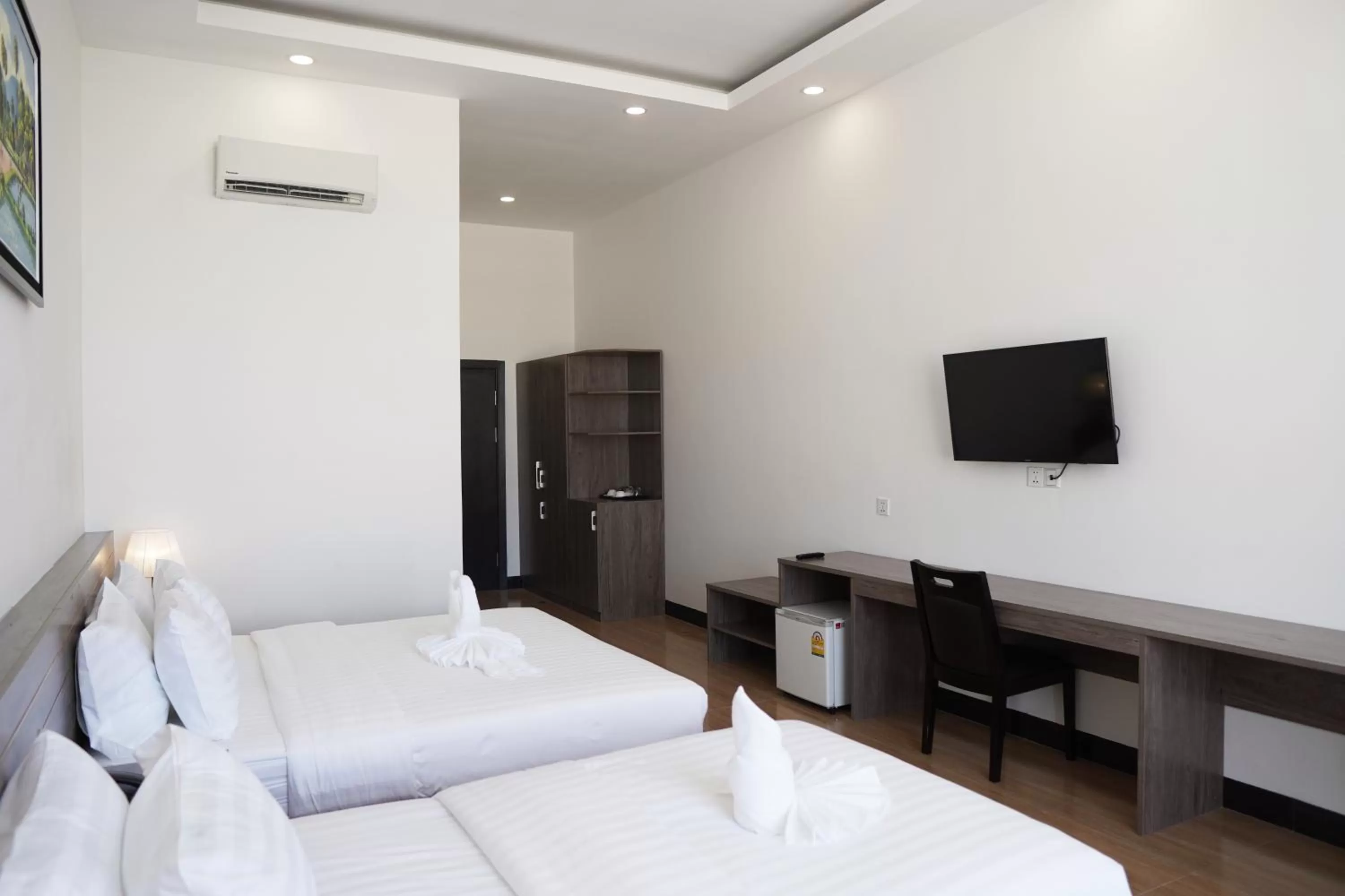 Photo of the whole room, Bed in Apple Hotel Three - Phnom Penh