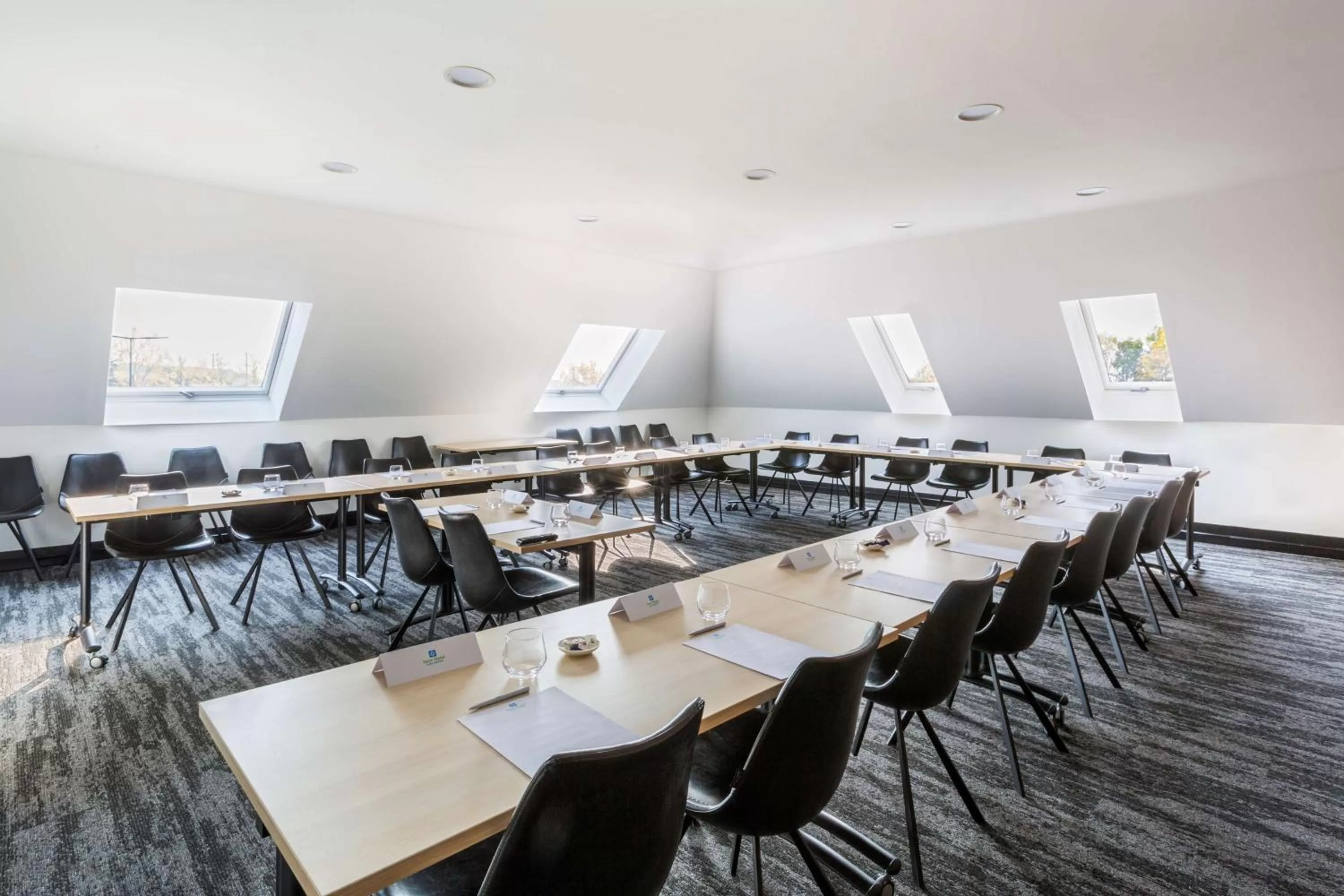 On site in Best Western L'Aquarium Arras Nord