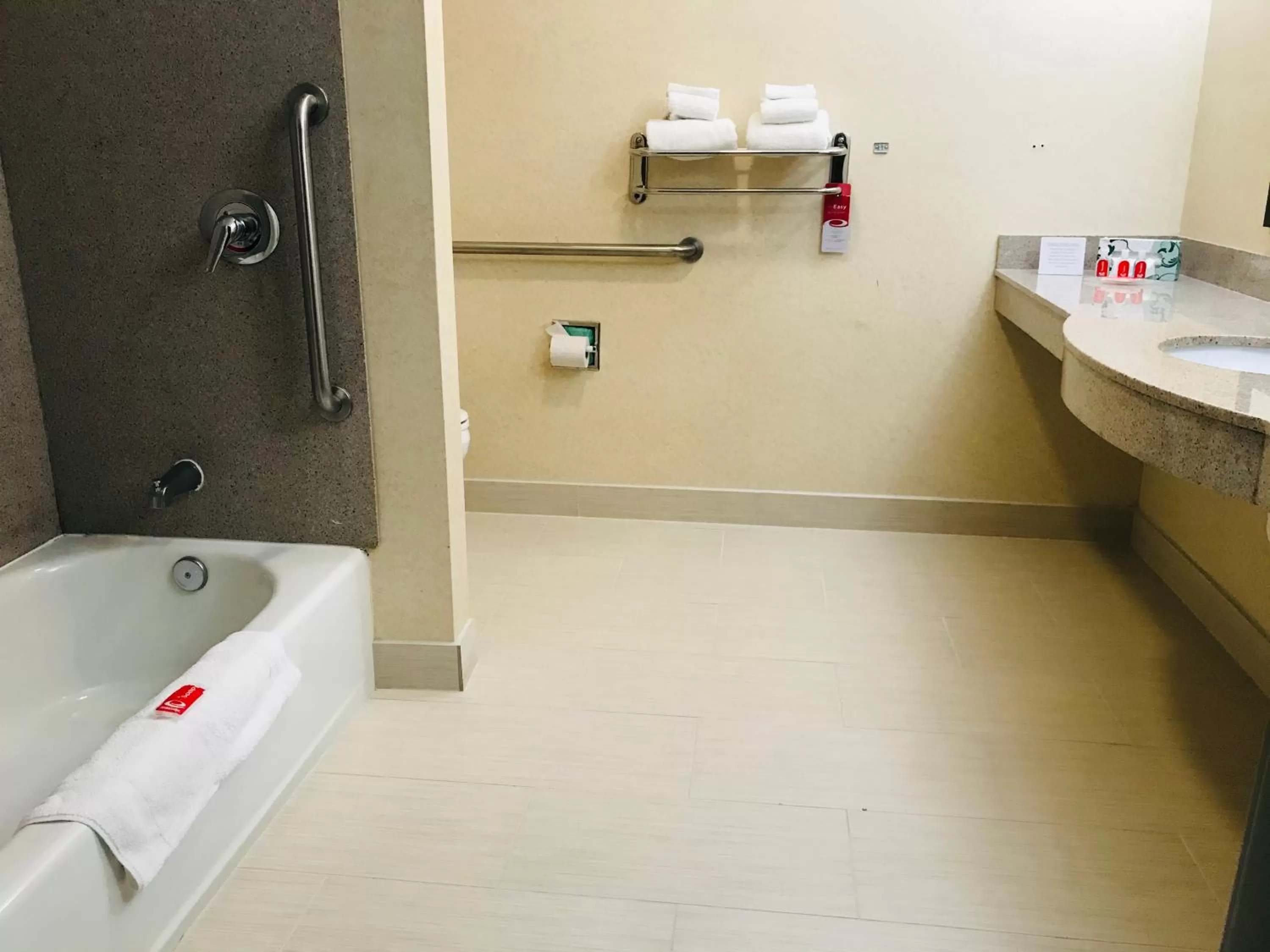 King Suite - Accessible/Non-Smoking in Econo Lodge Inn & Suites Beaumont