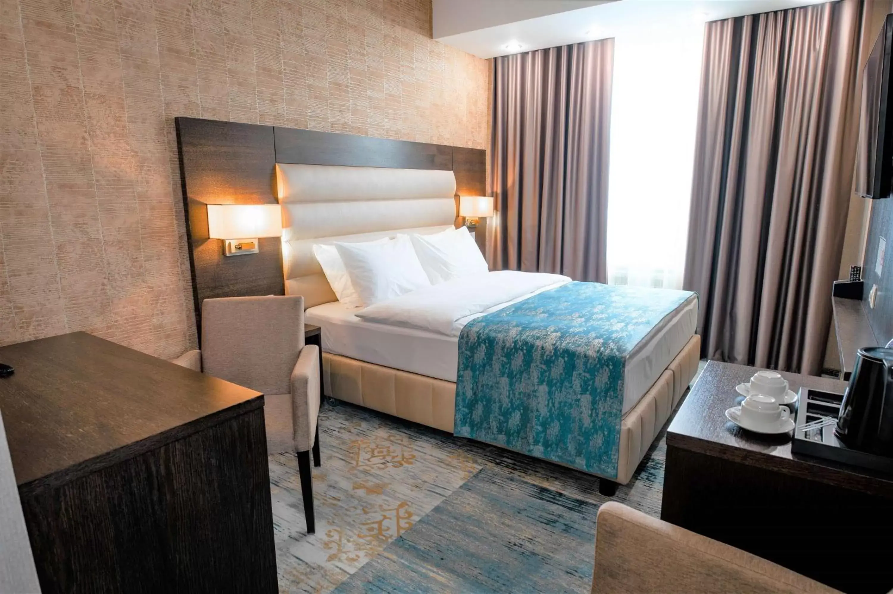 Standard Queen Room - Non-Smoking in Best Western Plus Oskemen Standard Queen Room - Non-Smoking in Best Western Plus Oskemen