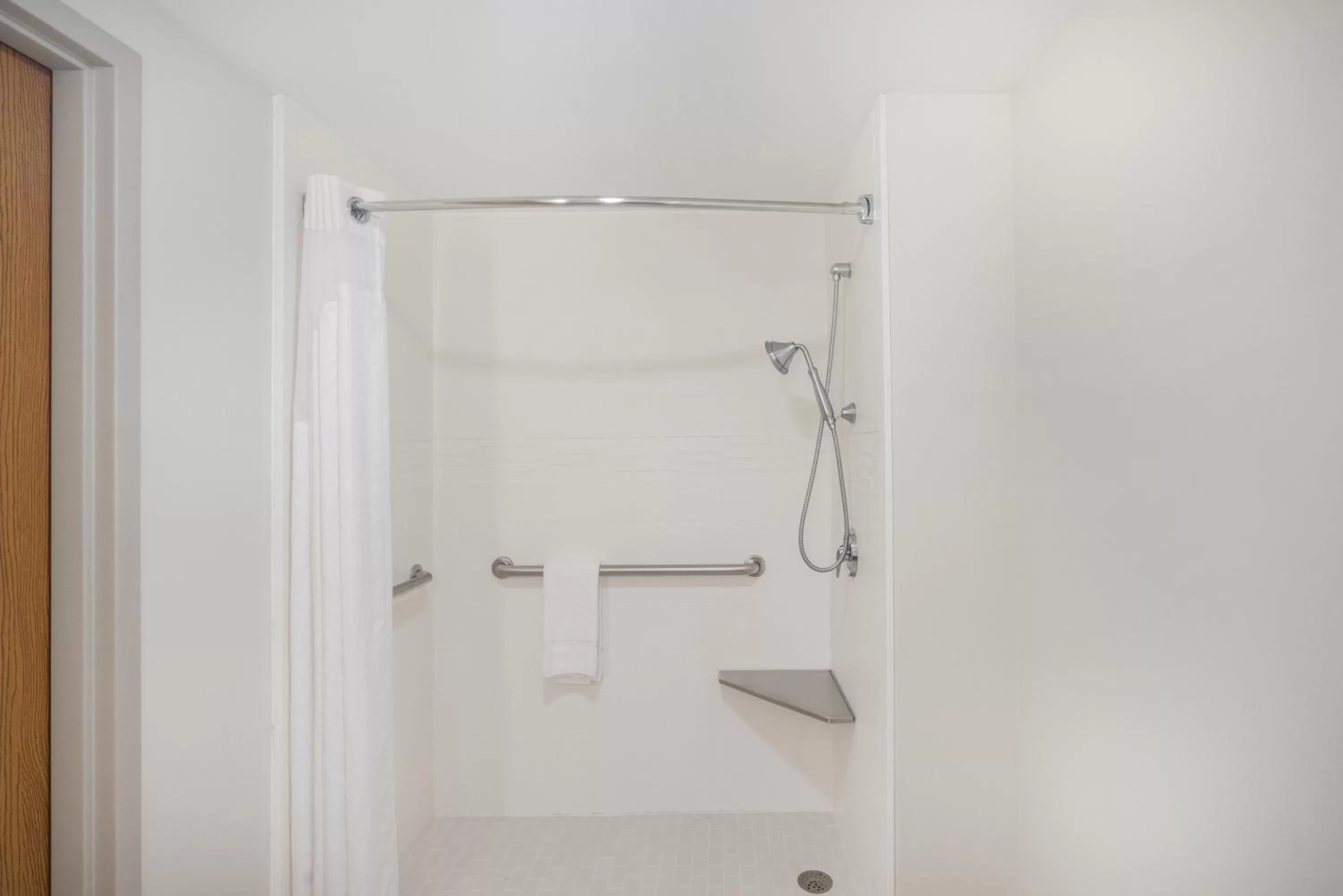 Bathroom in Holiday Inn Express Hotel & Suites Louisville East by IHG