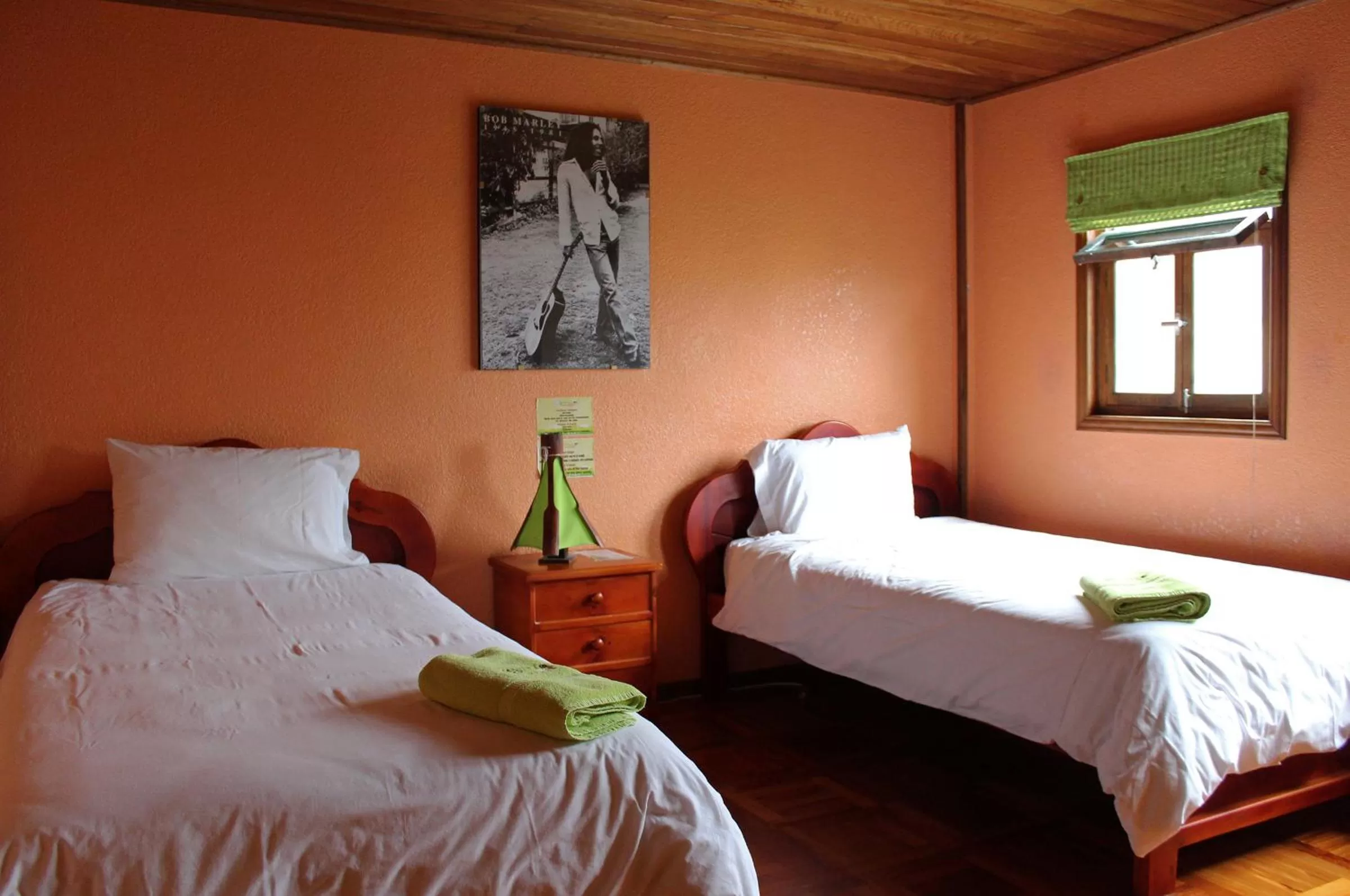 Staff, Bed in La Casa del Molino Blanco B&B