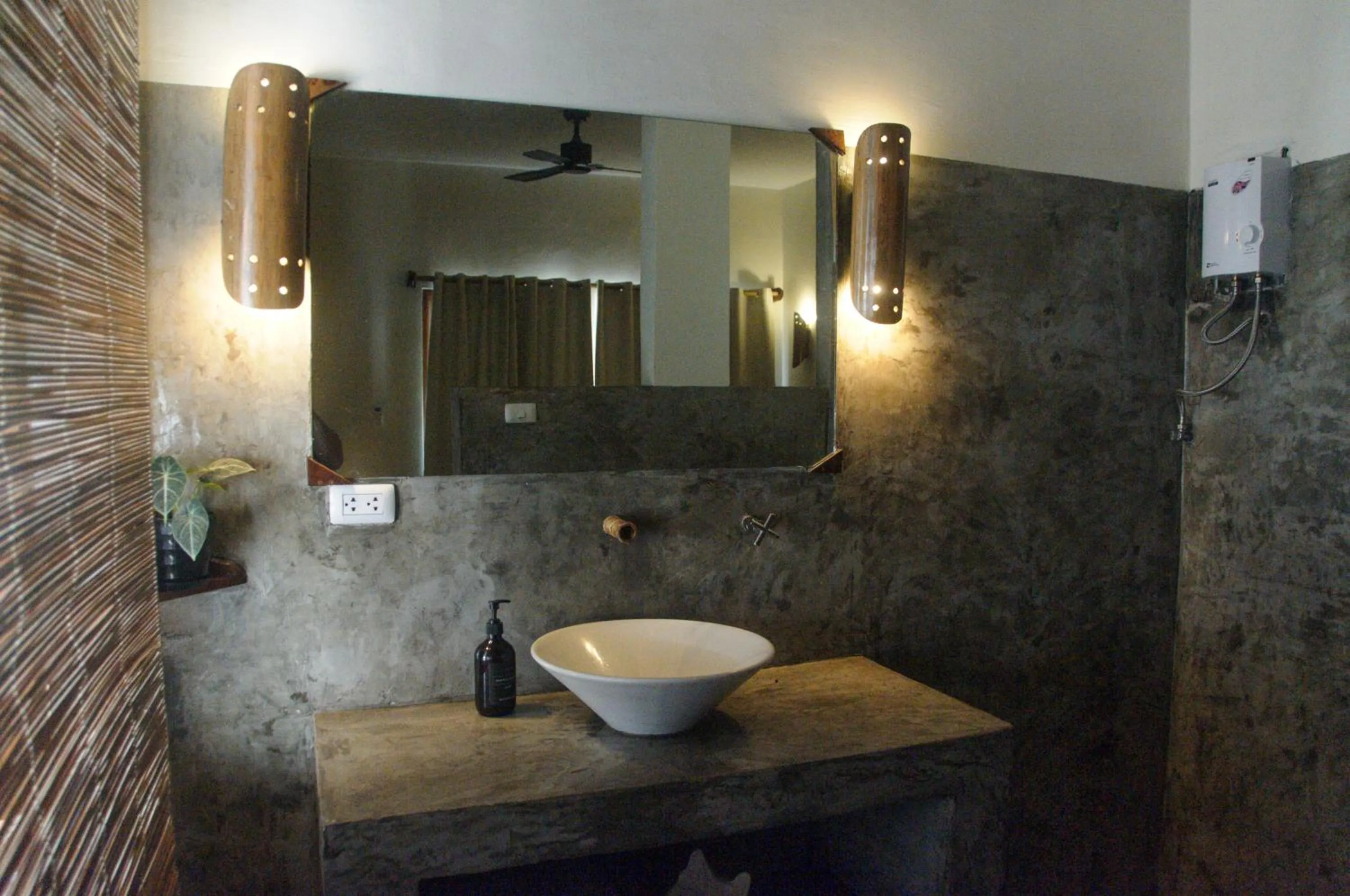 Shower in Happiness Boutique Resort El Nido