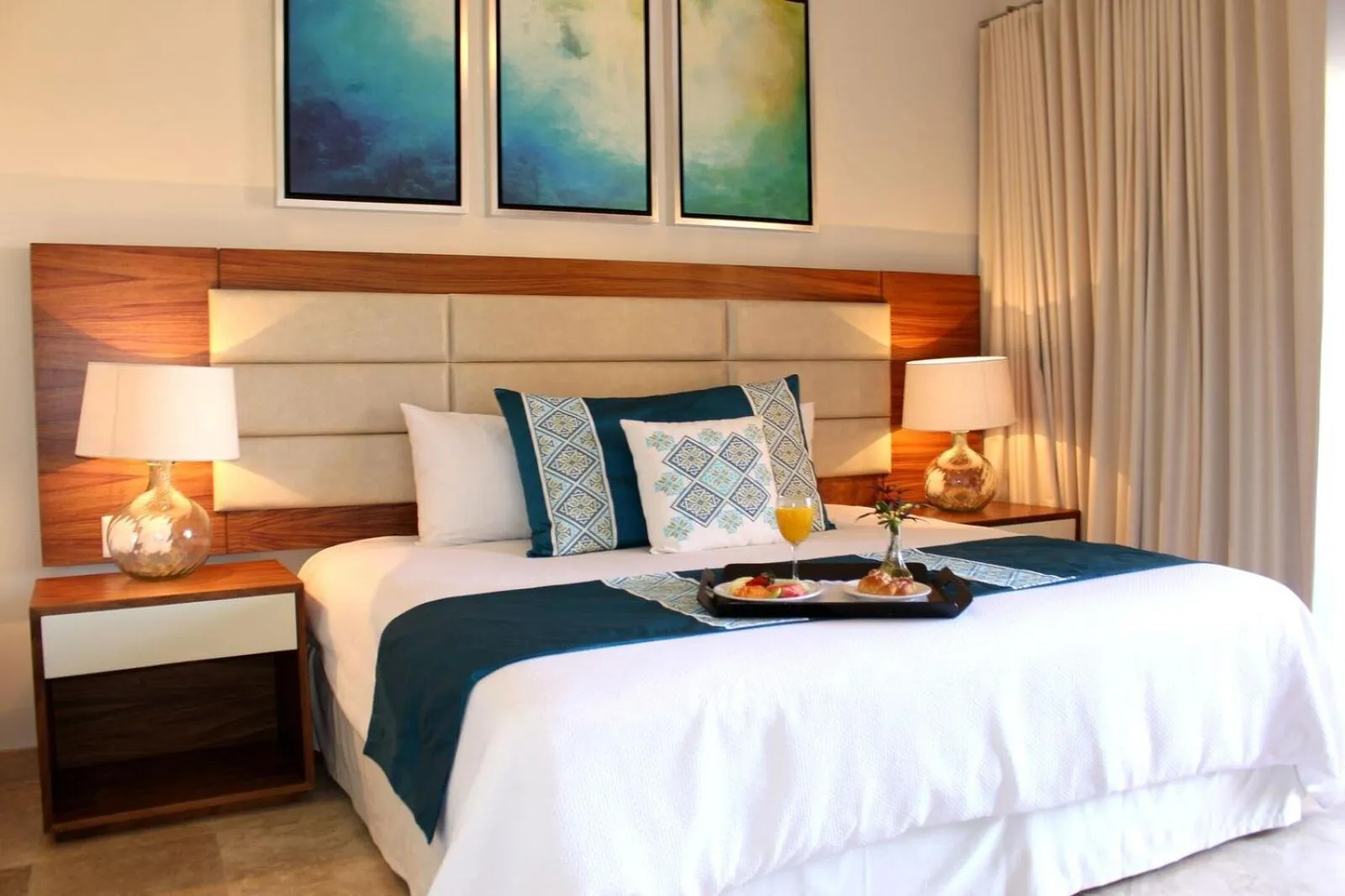 Bed in Las Villas Hotel & Golf By Estrella del Mar