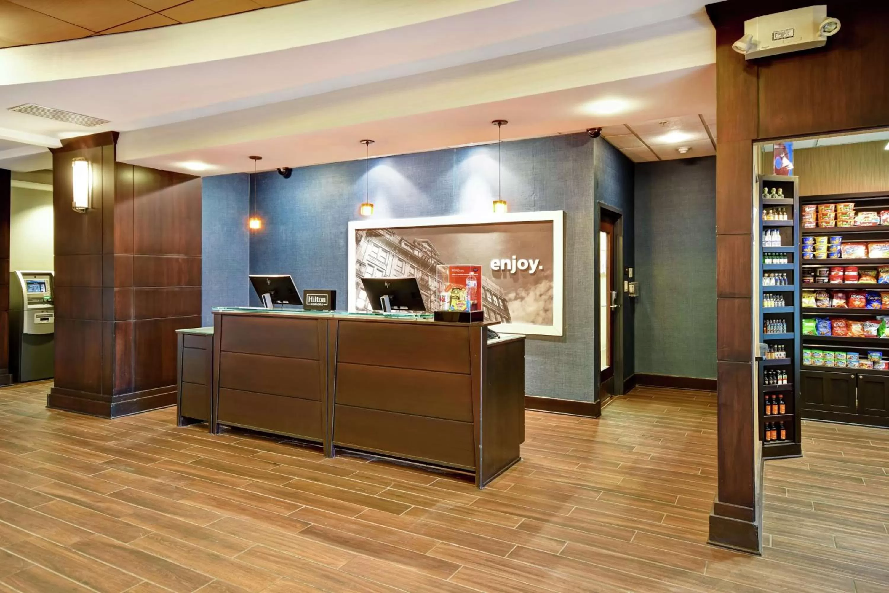 Lobby or reception in Hampton Inn & Suites Detroit-Canton