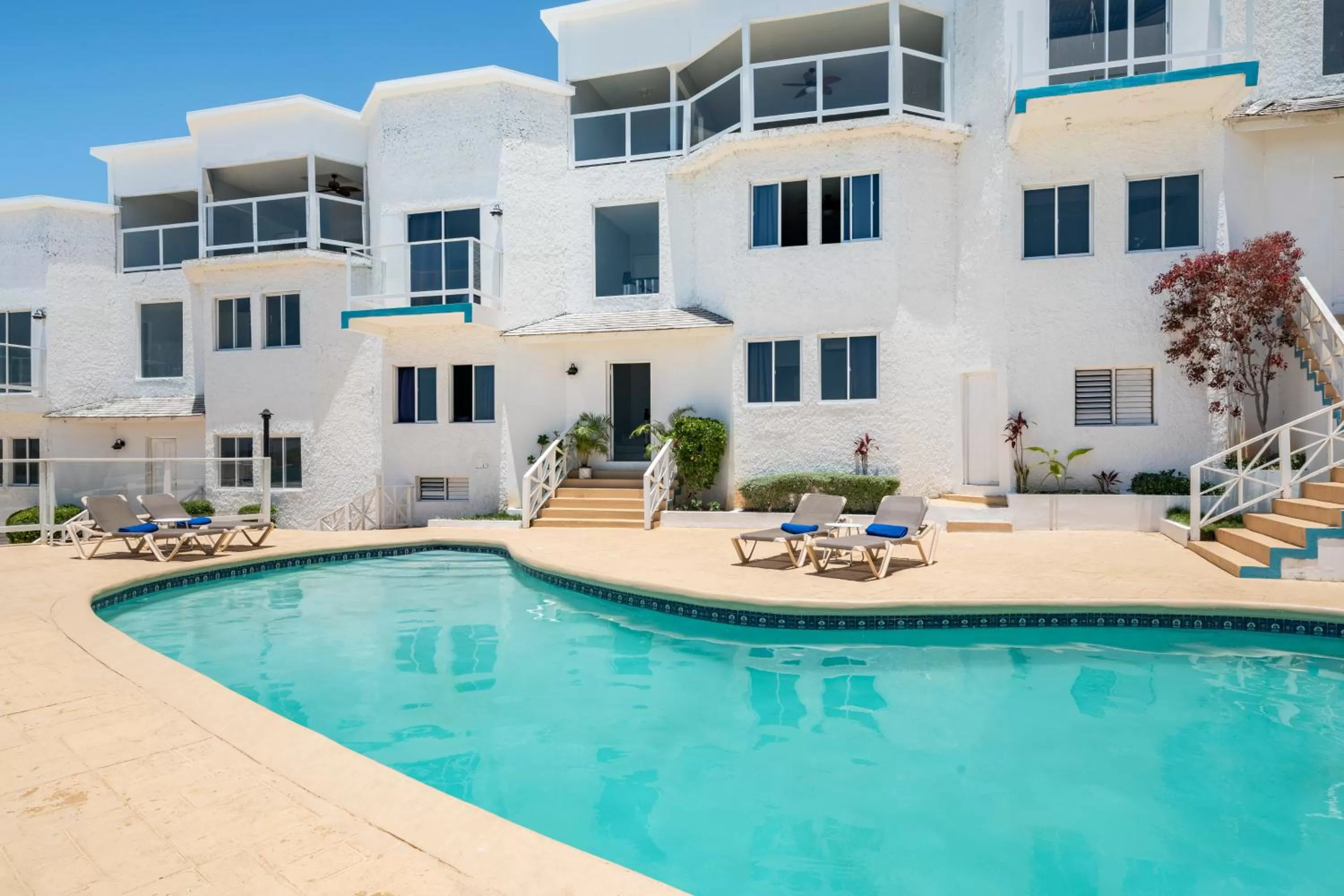 Property building in Luxe Beach Resort