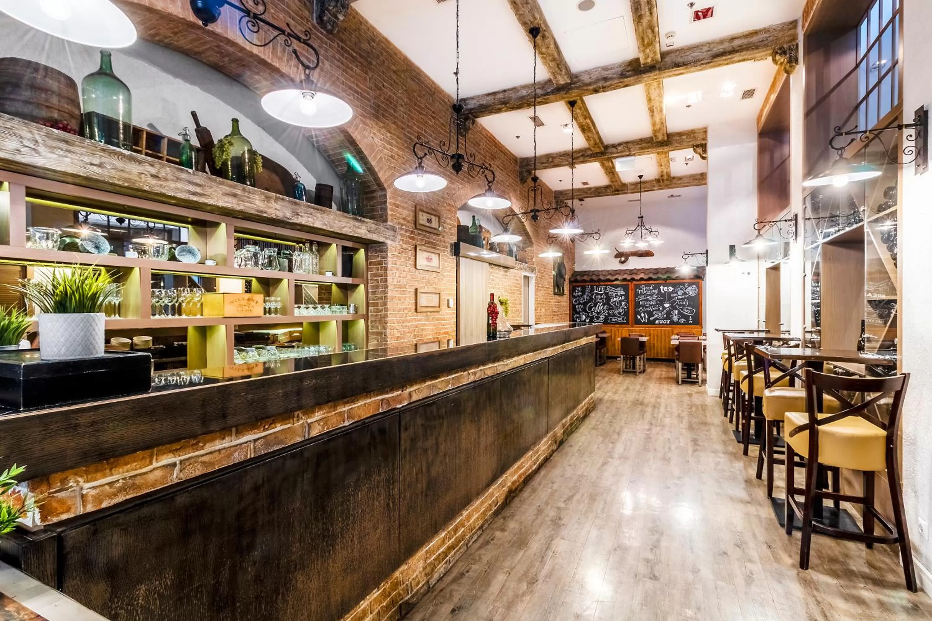 Restaurant/places to eat in Estilo Fashion Hotel Budapest