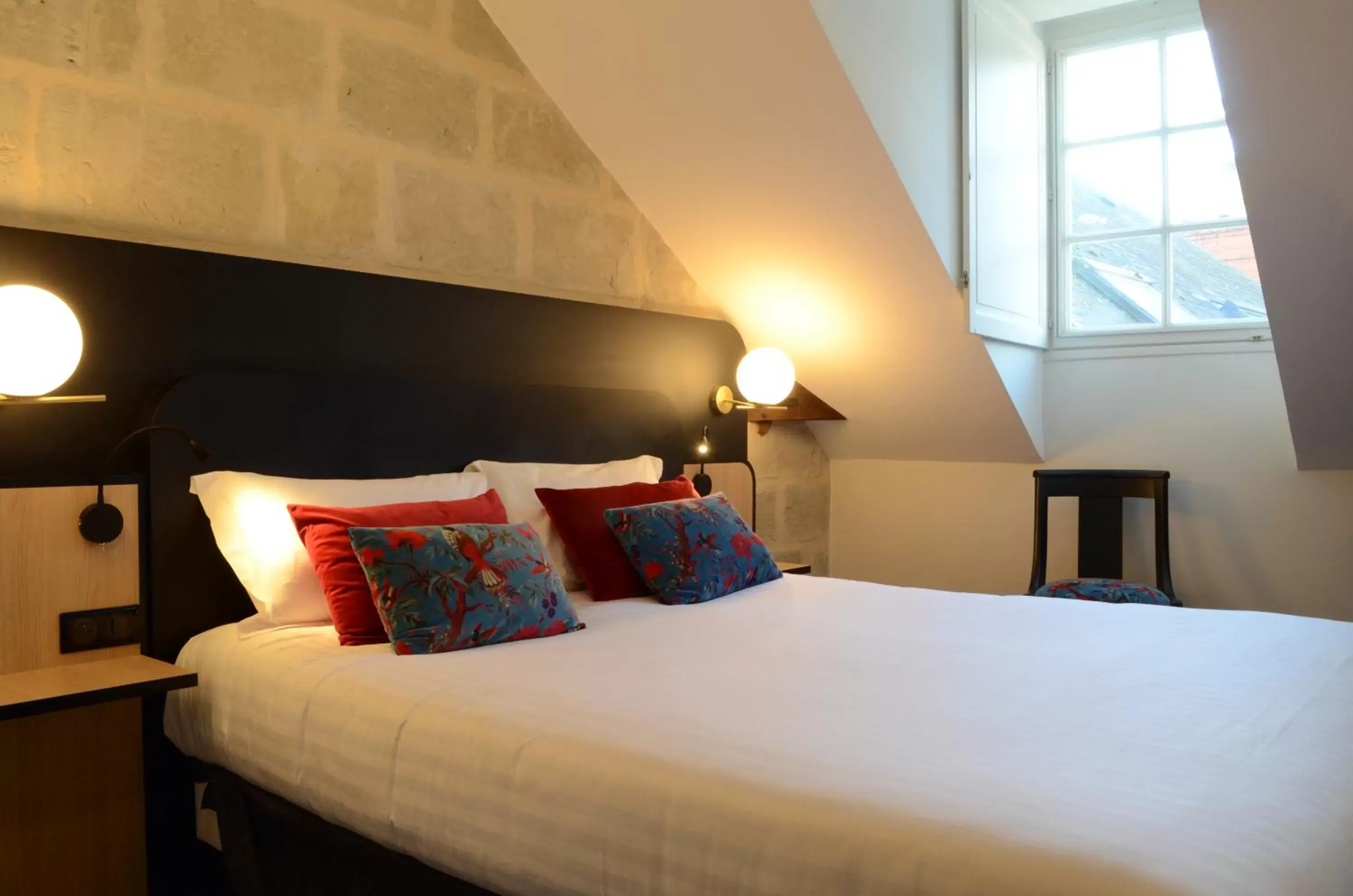 Classic Double Room in Hôtel Anne d'Anjou, The Originals Collection Classic Double Room in Hôtel Anne d'Anjou, The Originals Collection