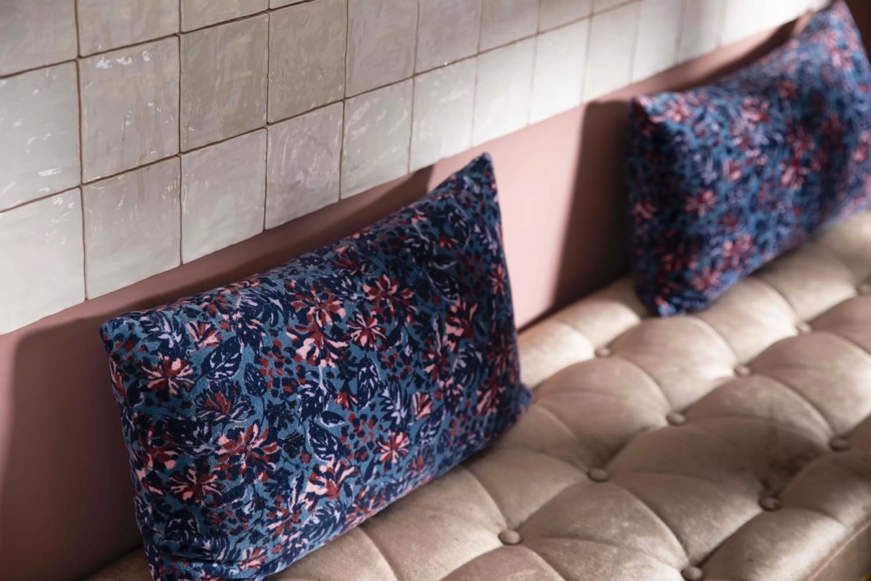 Seating area in Maison 46