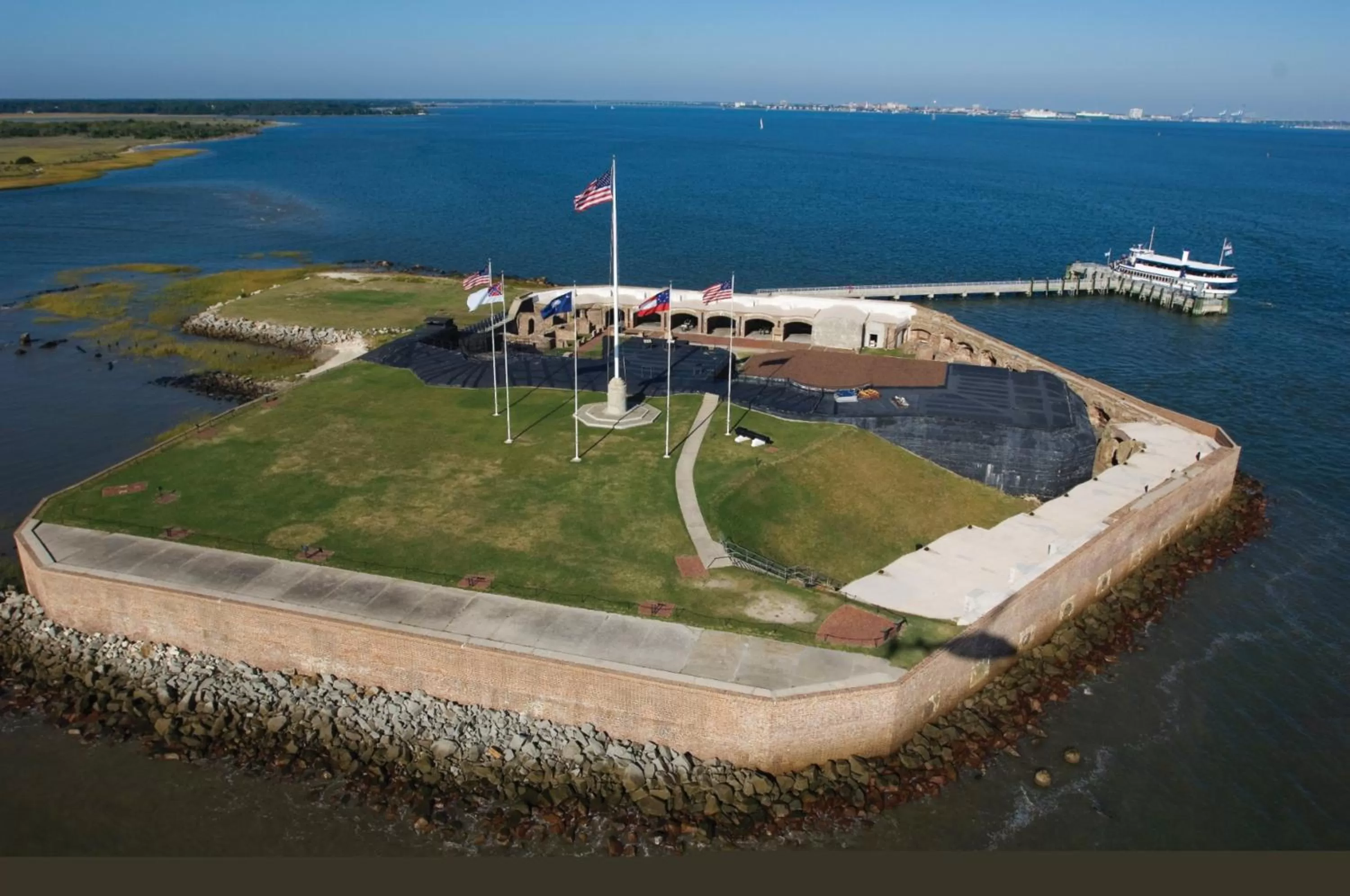 Area and facilities in Hotel Indigo Mount Pleasant by IHG