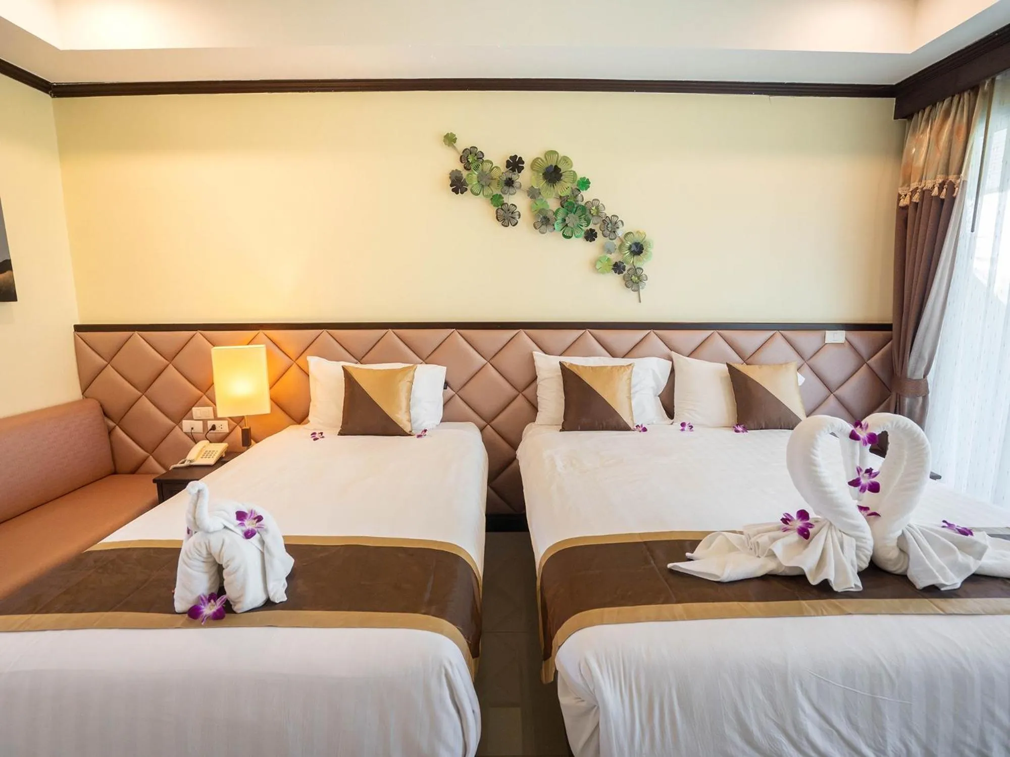 Bed in Baan Sailom Hotel Phuket - Sha Extra Plus