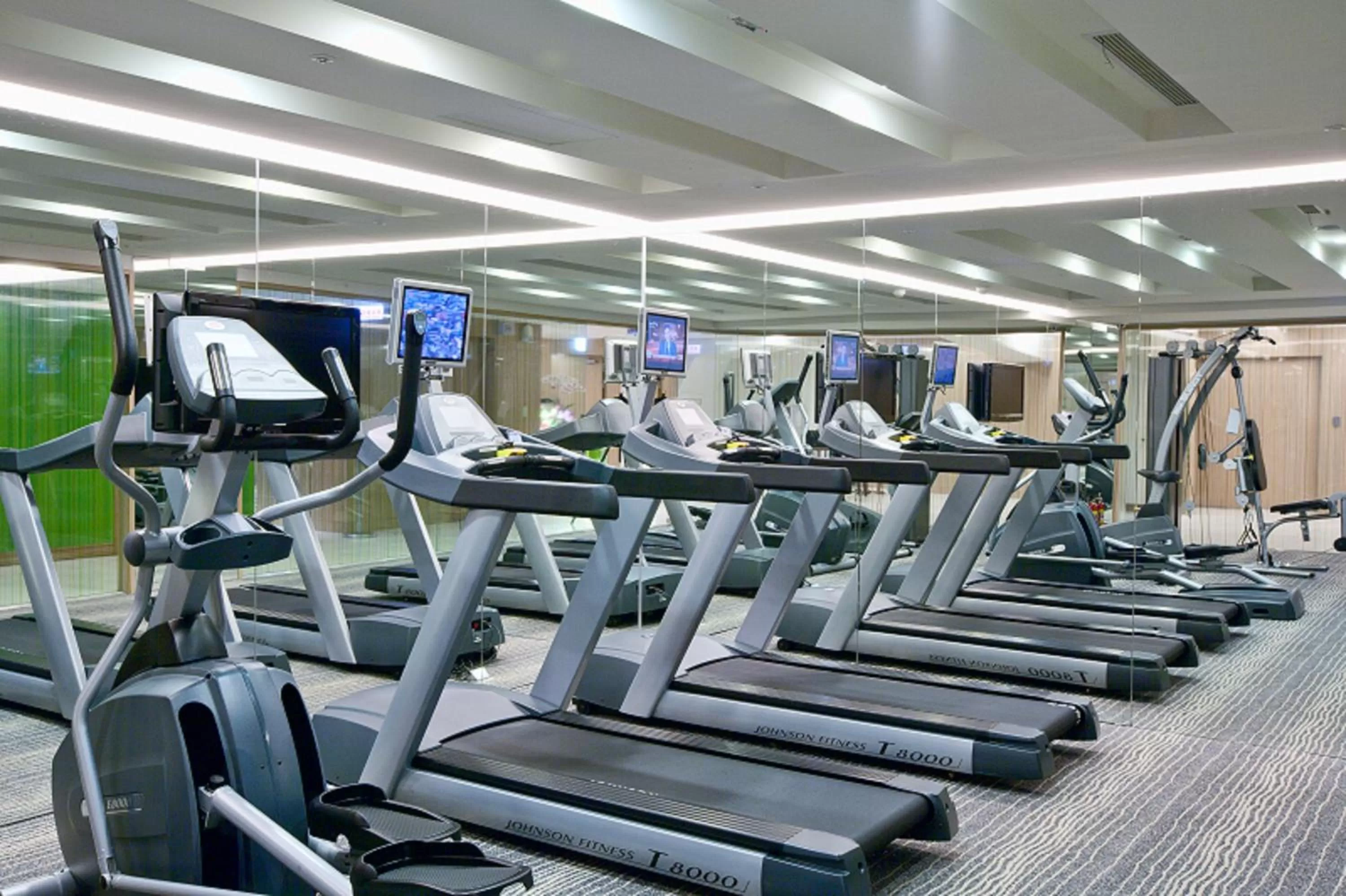 Fitness centre/facilities in Fullon Hotel Kaohsiung