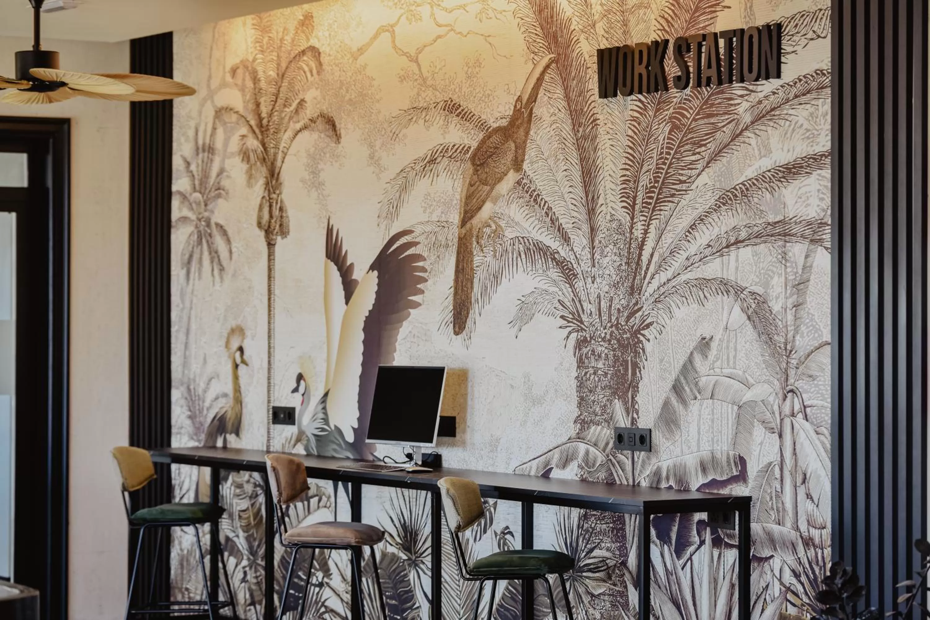 Seating area in Ramada Resort by Wyndham Puerto de Mazarron