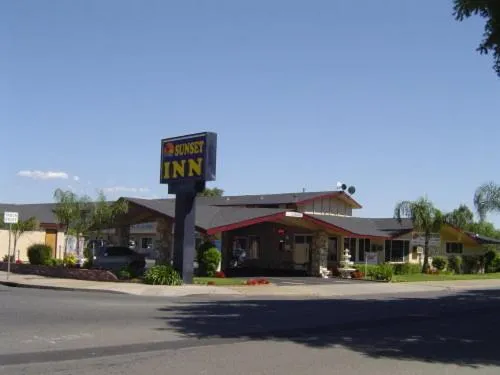 Facade/entrance in Sunset Inn Lake Oroville