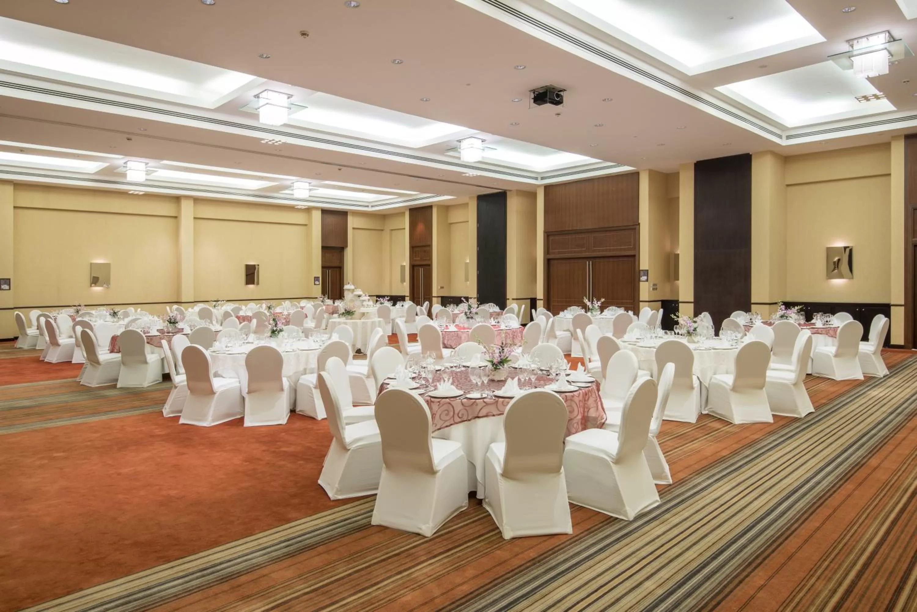 Banquet/Function facilities in Crowne Plaza Sohar by IHG