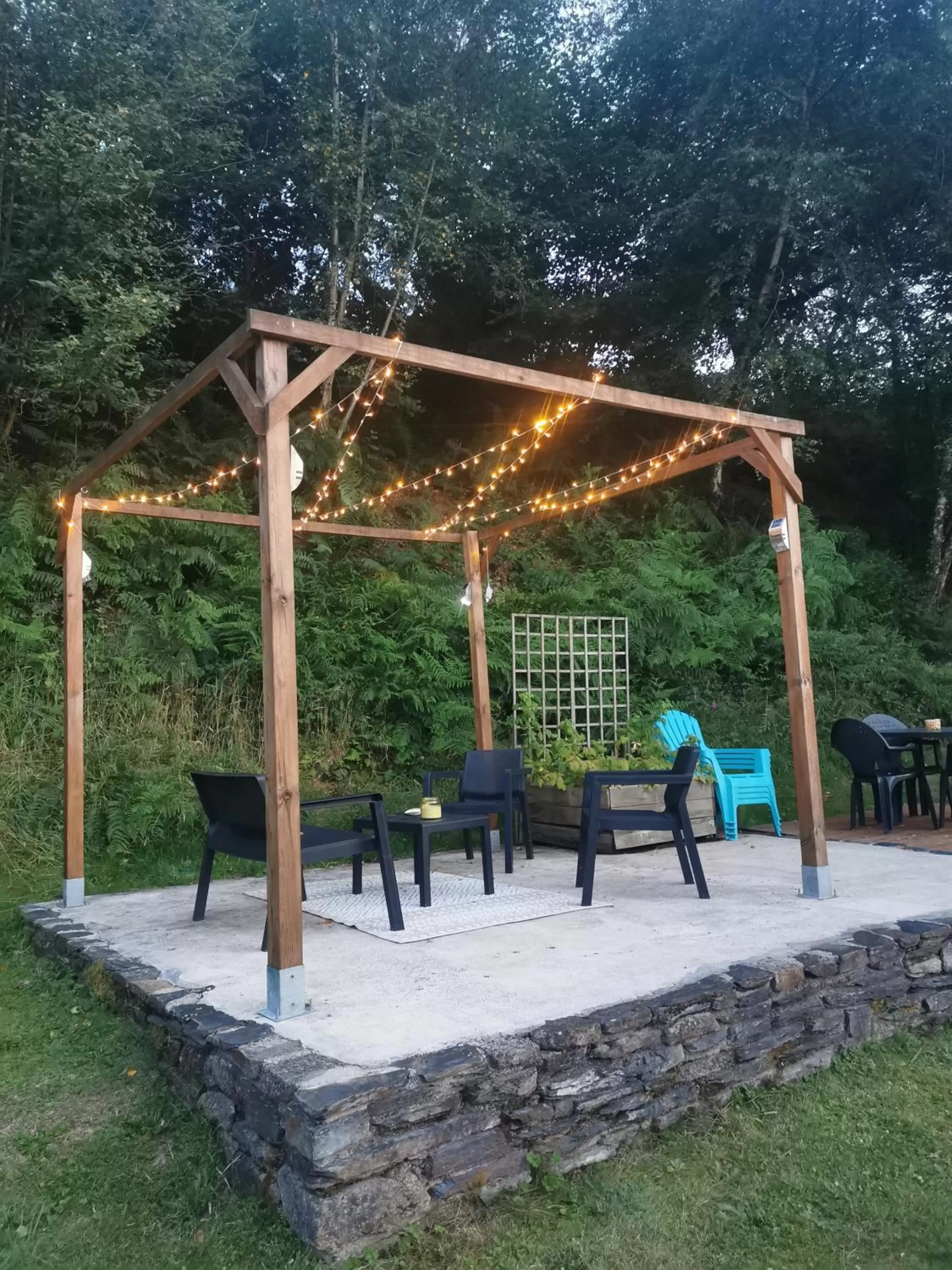 Patio, BBQ Facilities in Les lits de l'Arz