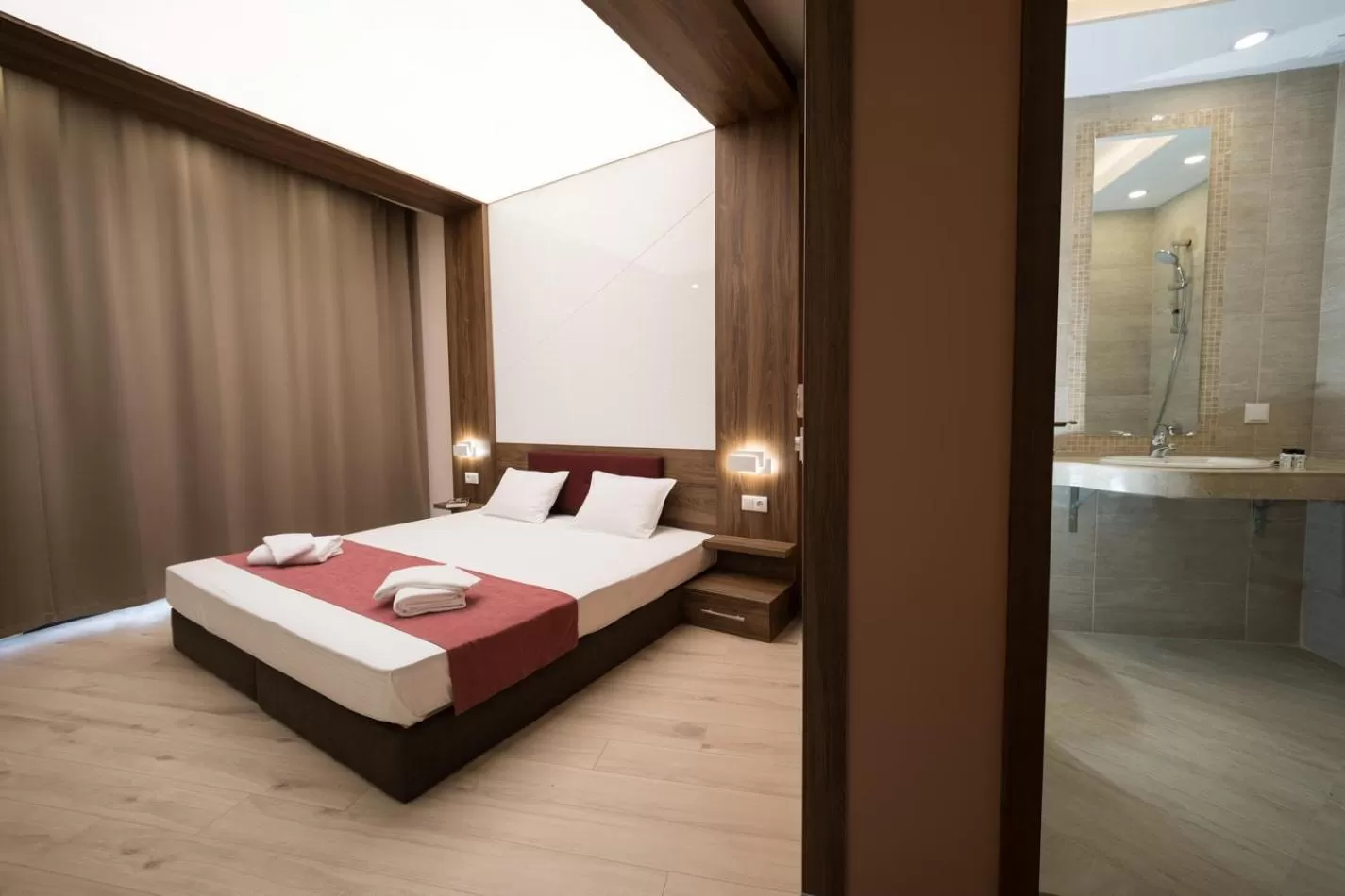 Shower, Bed in B1 Boutique Hotel Sofia