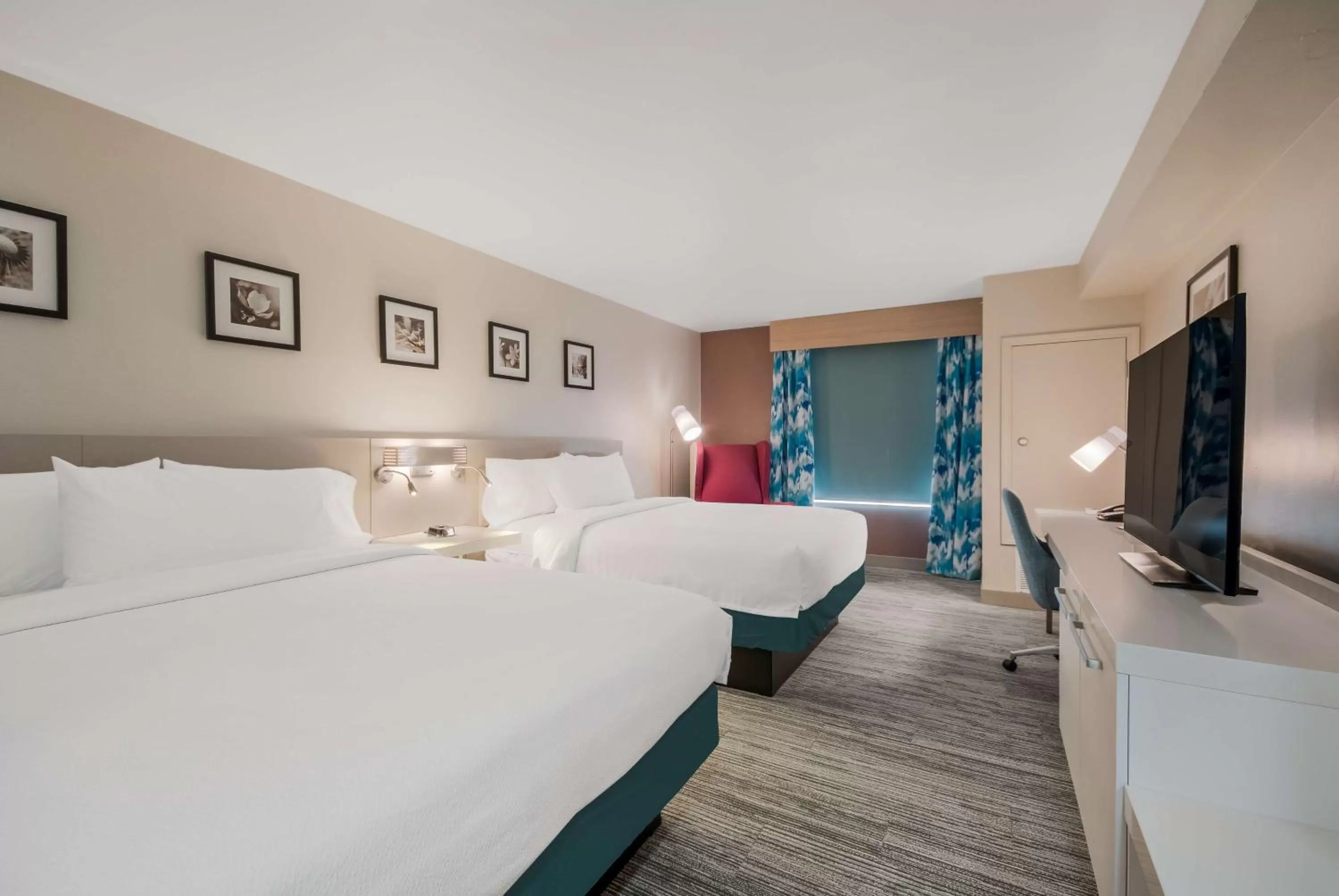 Bed in Hilton Garden Inn Oklahoma City Midtown