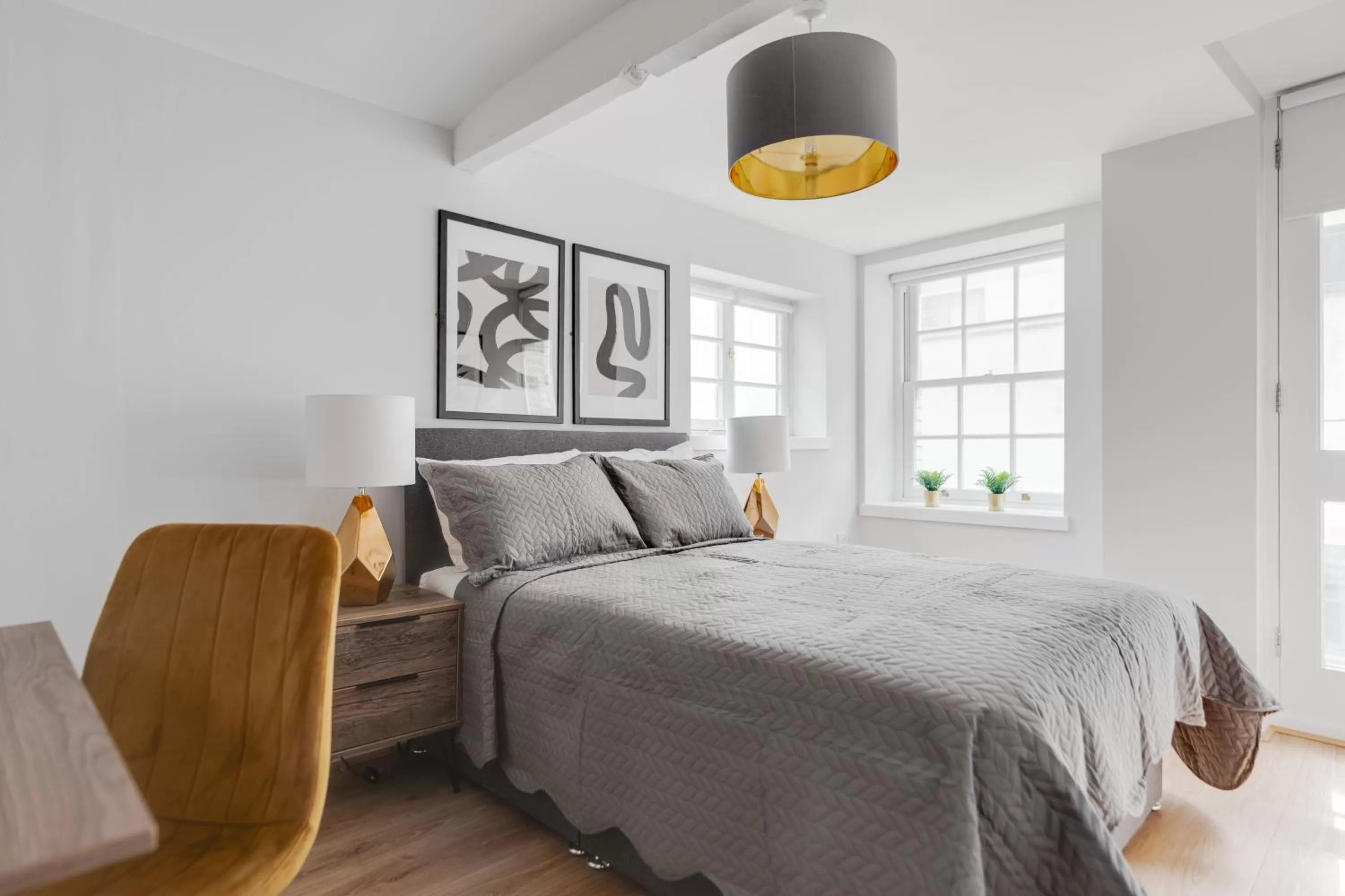 Bedroom, Bed in Stanley St Suites By GuestFirst