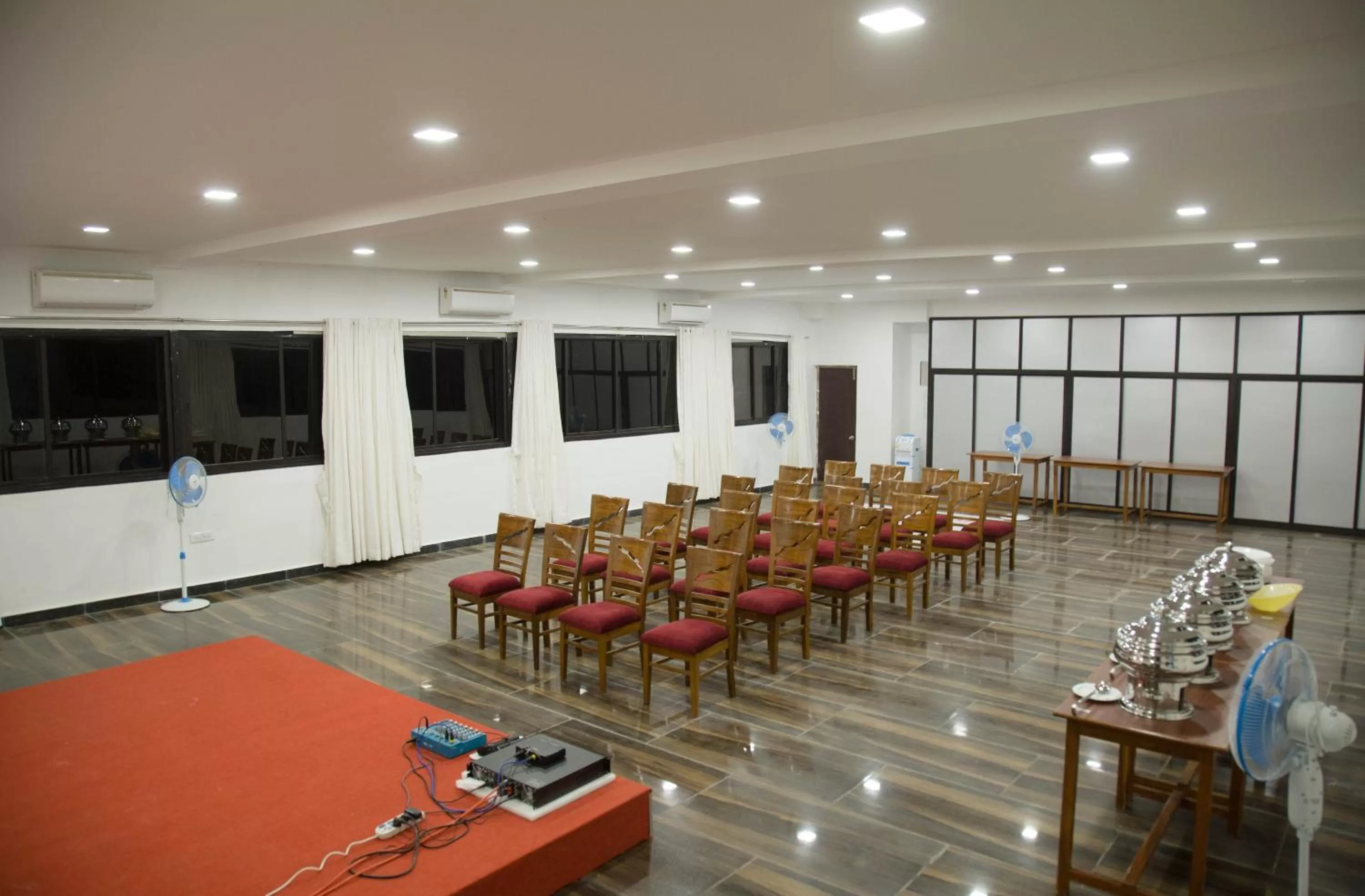 Business facilities in Hotel Arambol Arbour