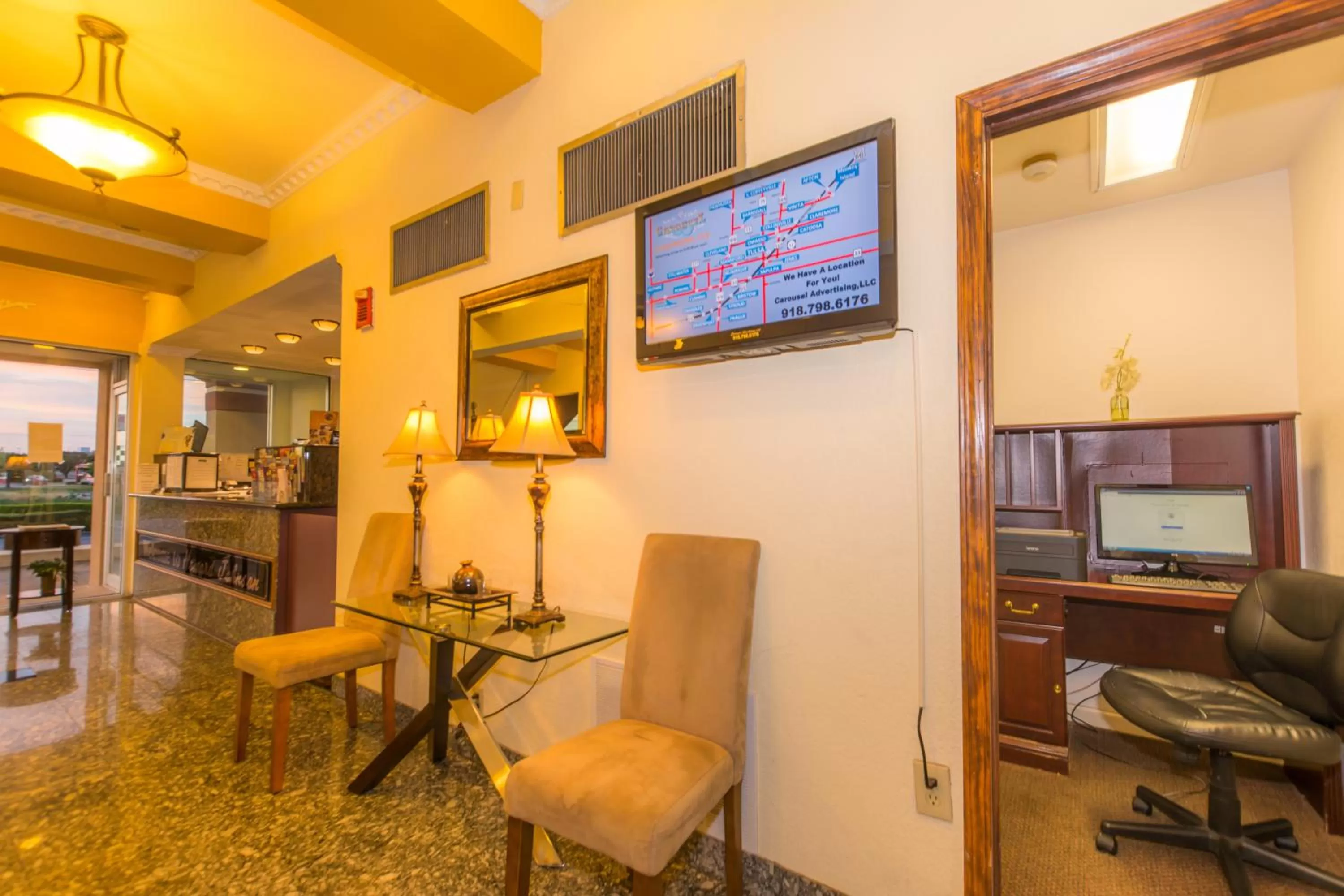 Lobby or reception in Howard Johnson by Wyndham Oklahoma City OKC Airport, Fairgrounds, I40