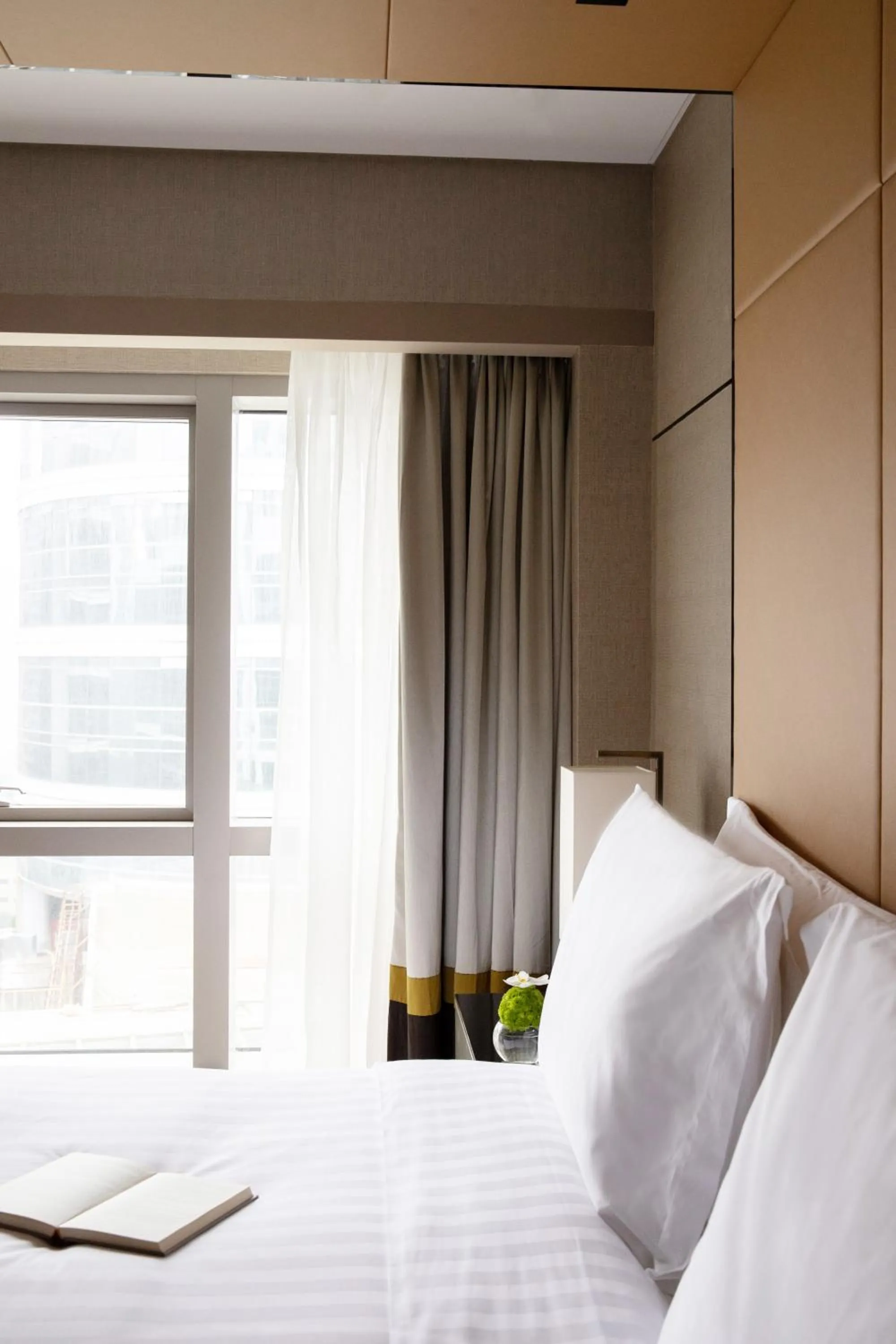 Bed in Jumeirah Living Guangzhou